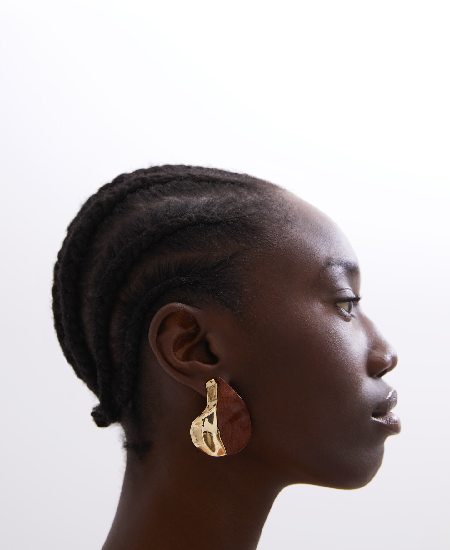 Organic wood and metal earrings image number 3