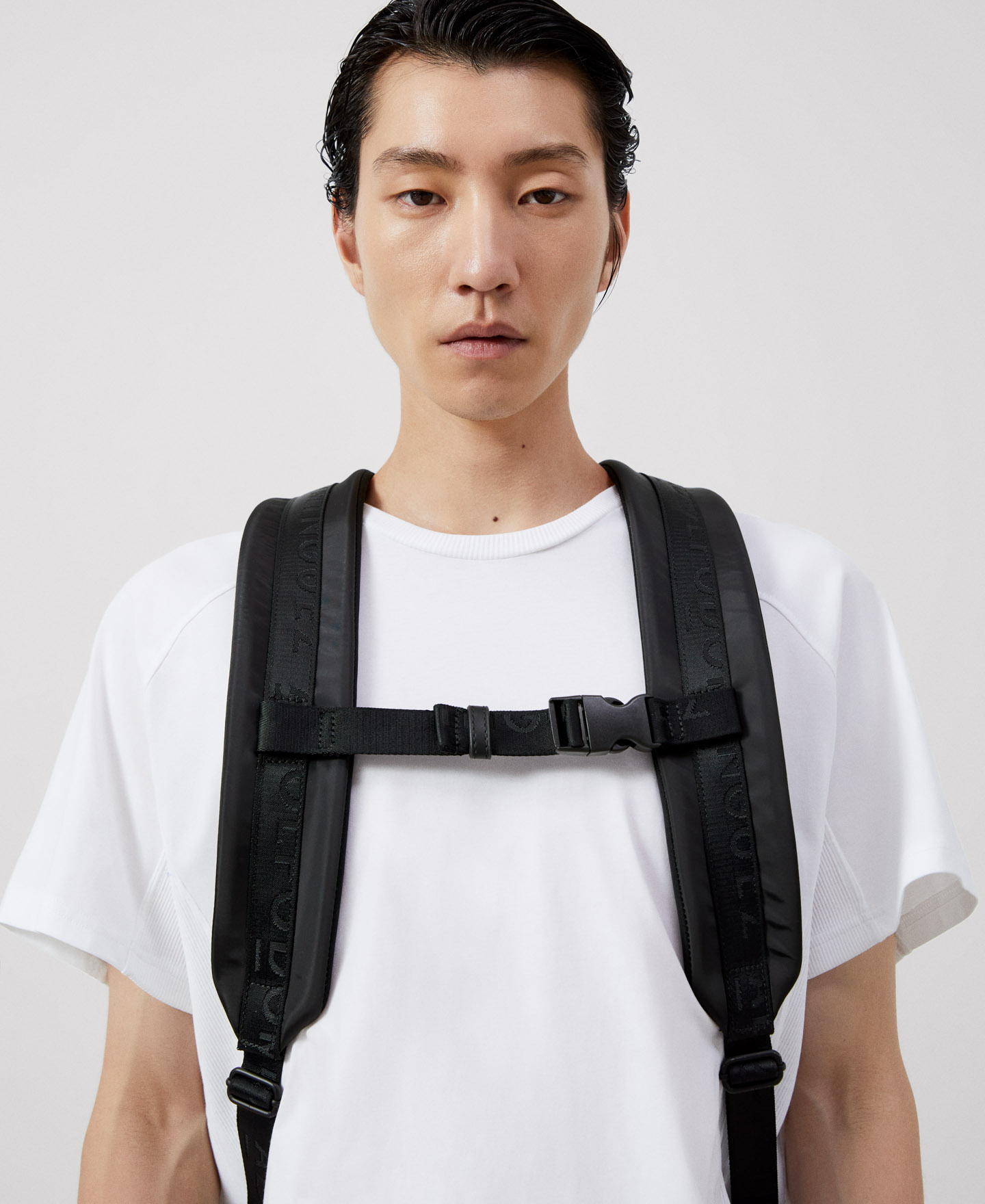 Large nylon convertible backpack image number 5