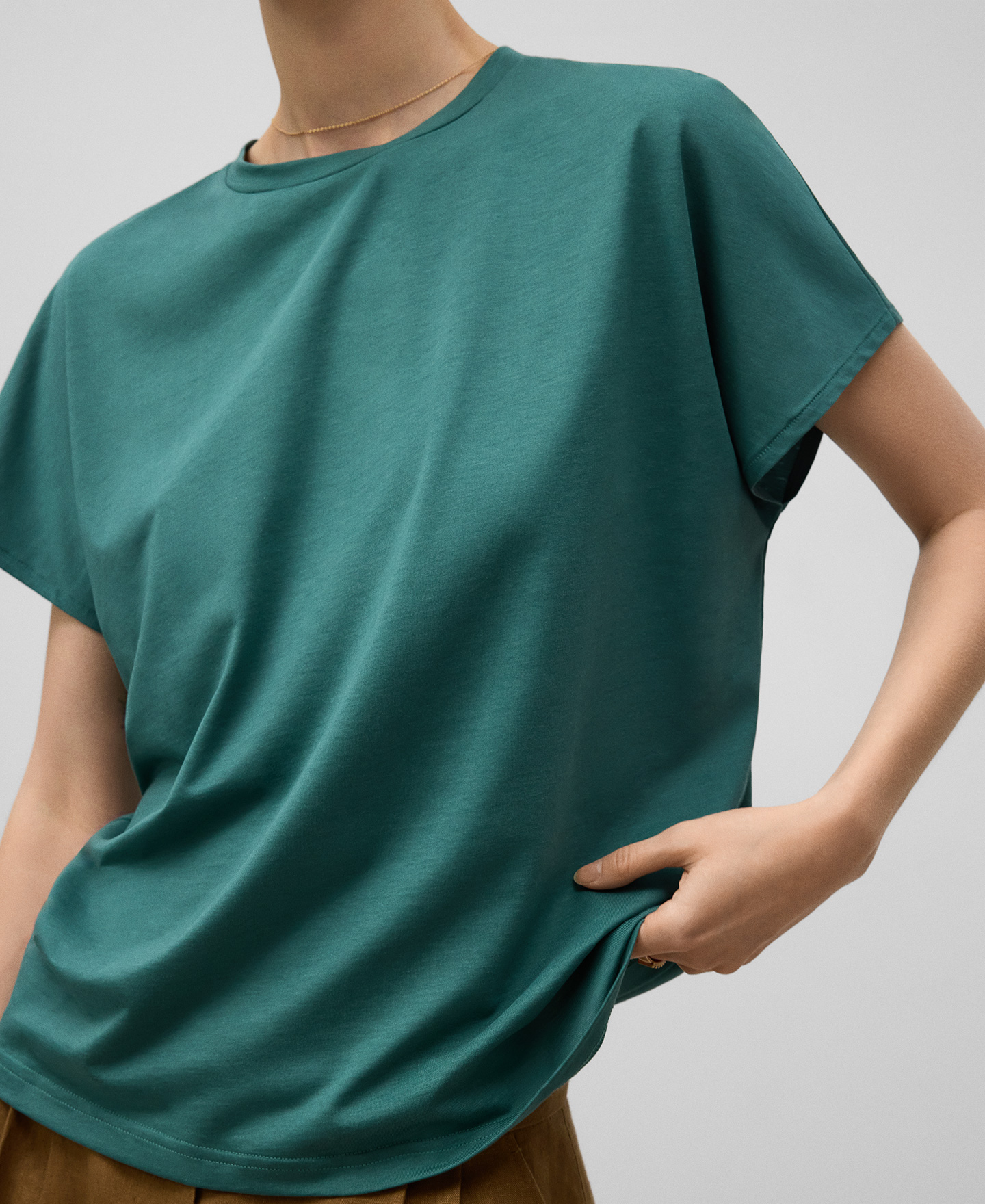 Camiseta manga corta cuello caja mujer image number 3