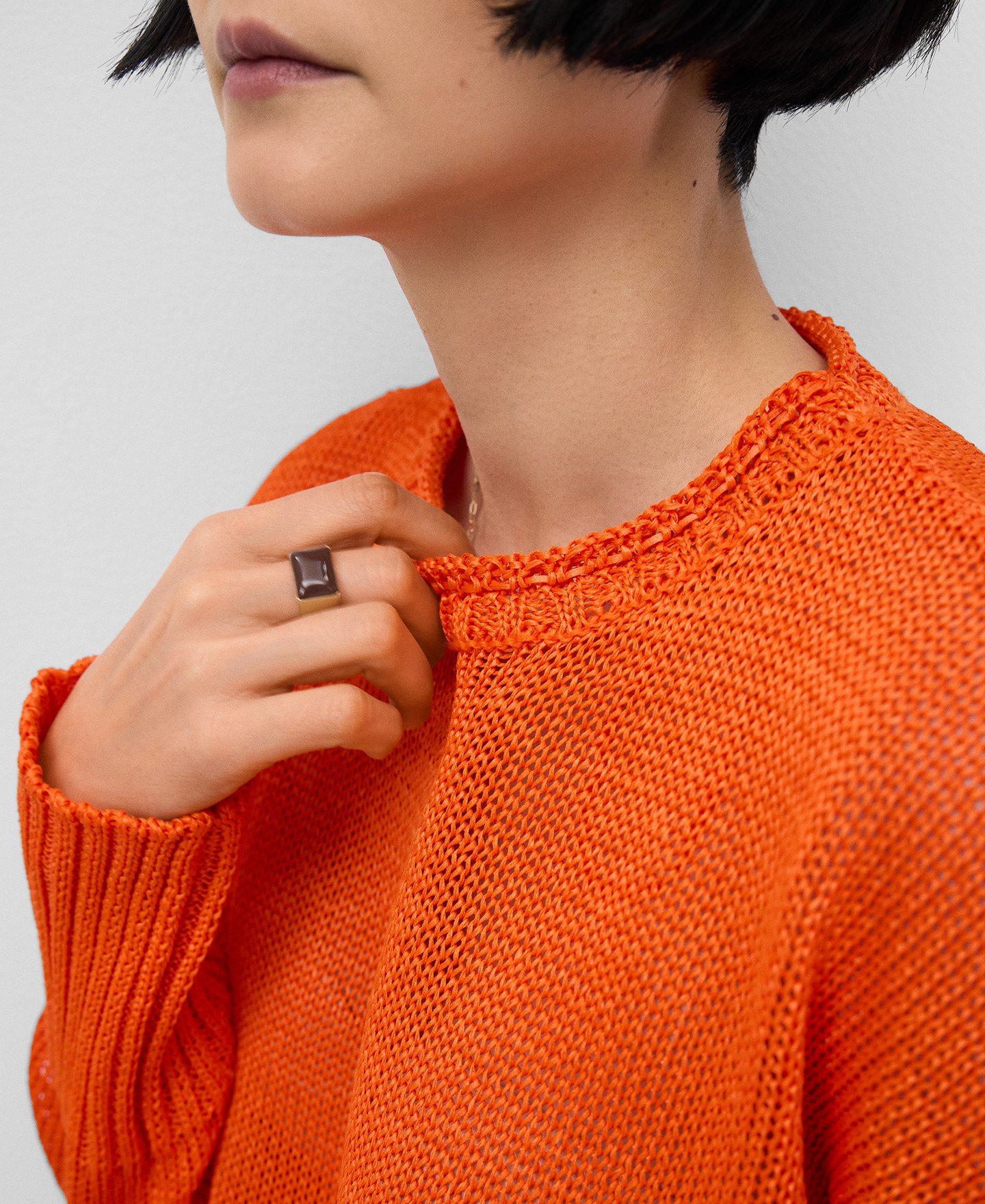 Open knitted crew neck sweater woman image number 3