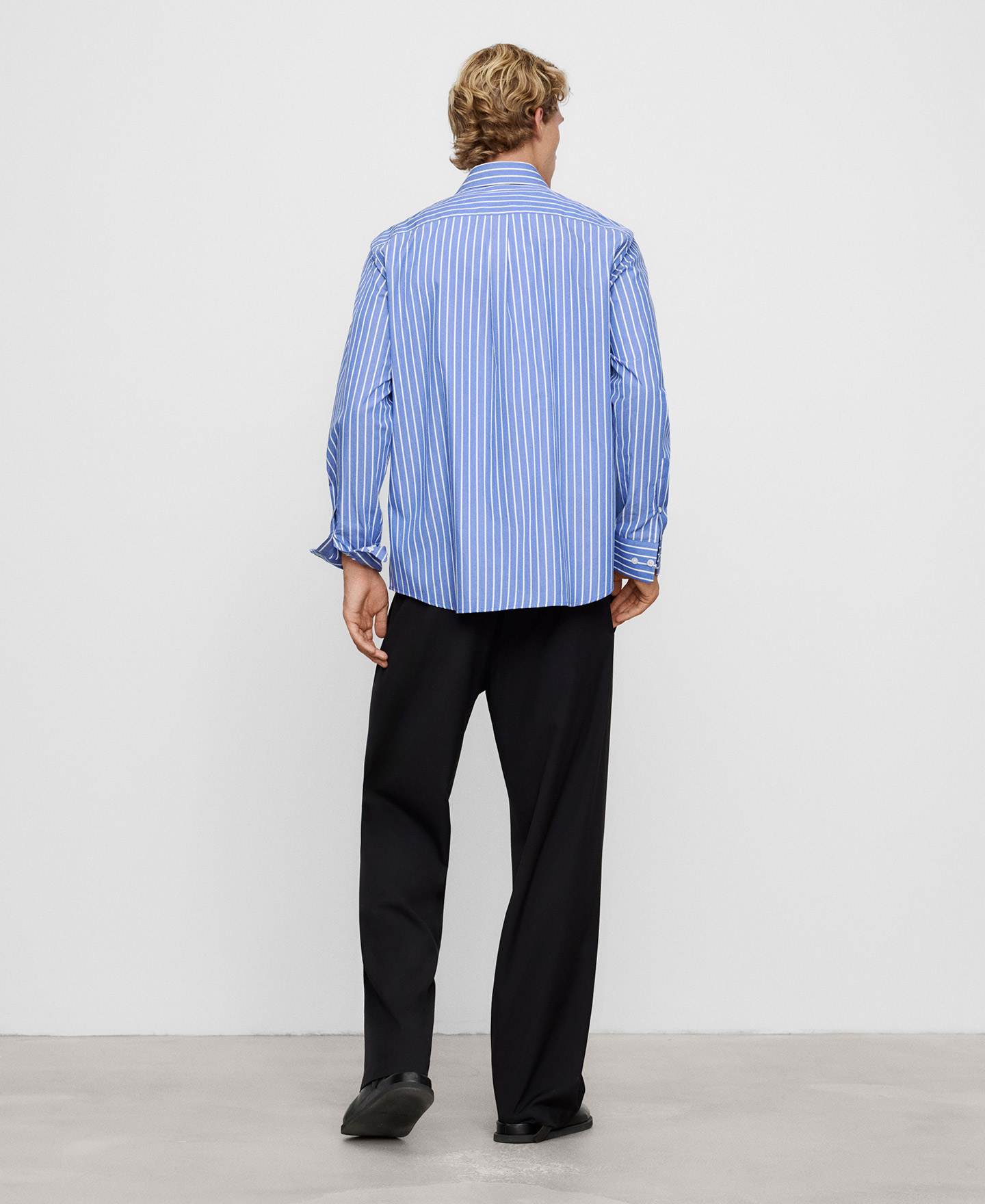Camisa regular rayas algod&oacute;n org&aacute;nico image number 2