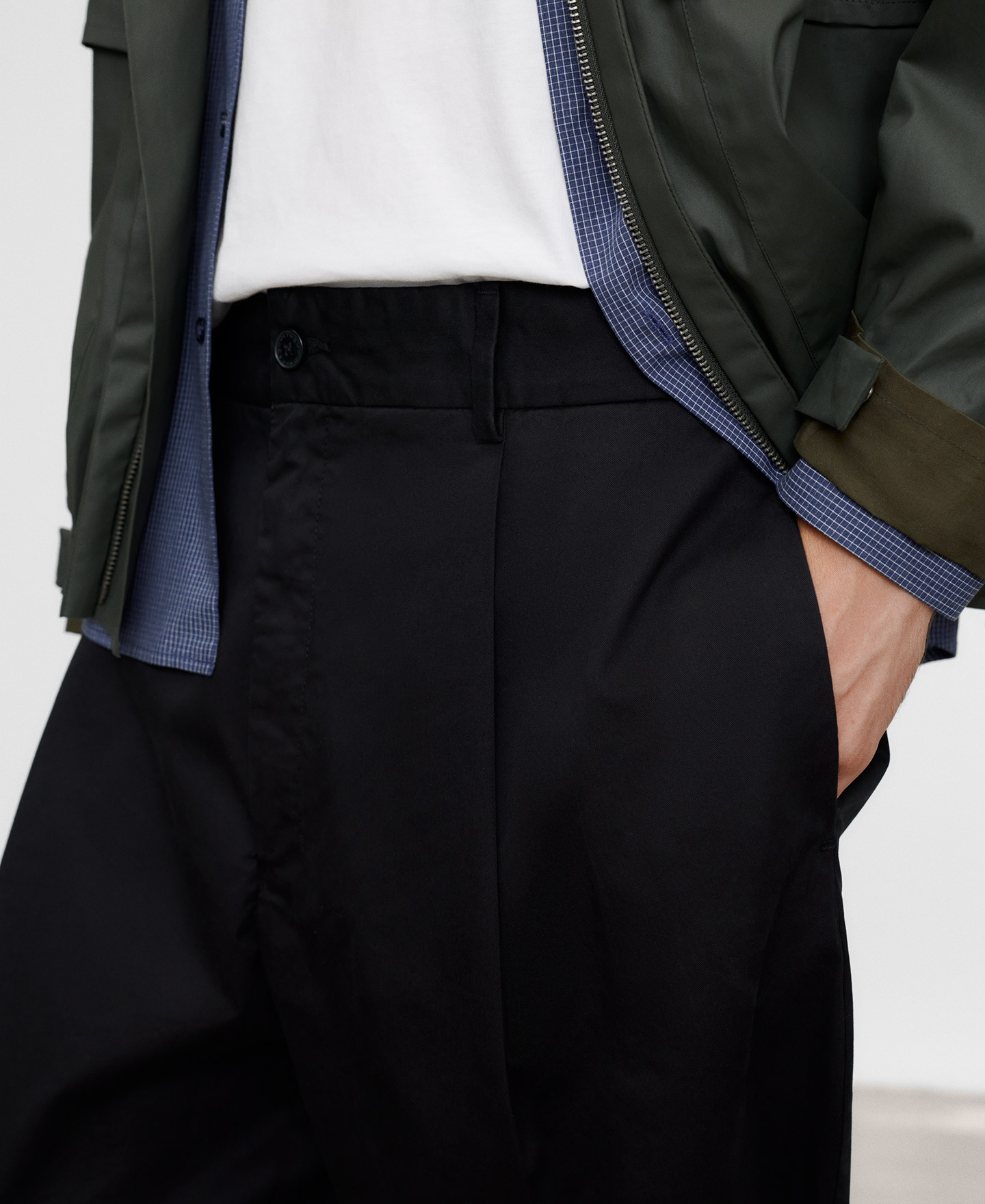 Cotton oversize turn-up hem trousers image number 3