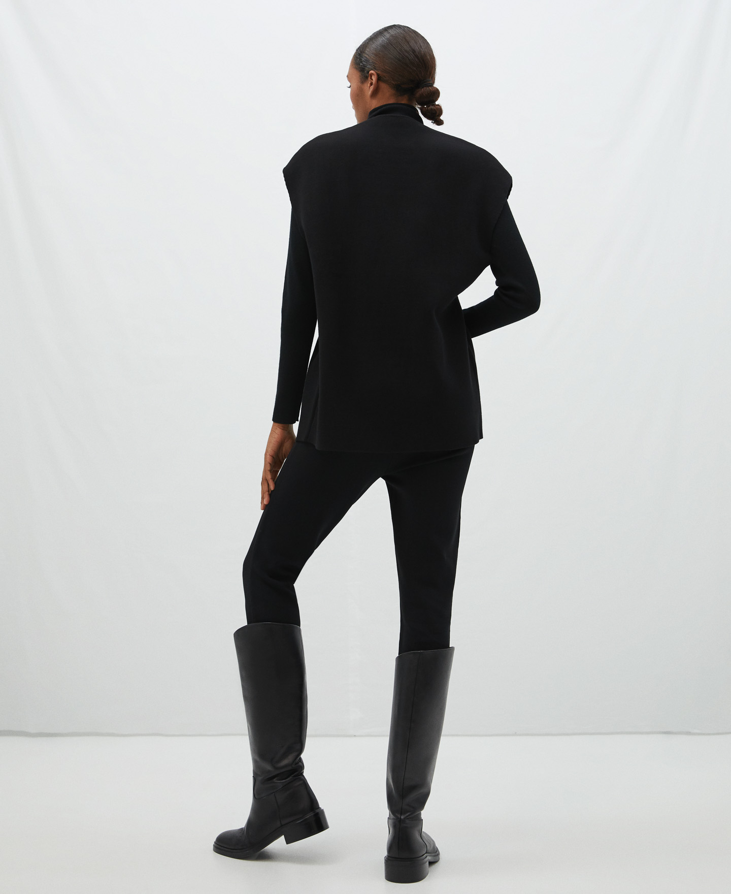 Double-fronted viscose waistcoat image number 2