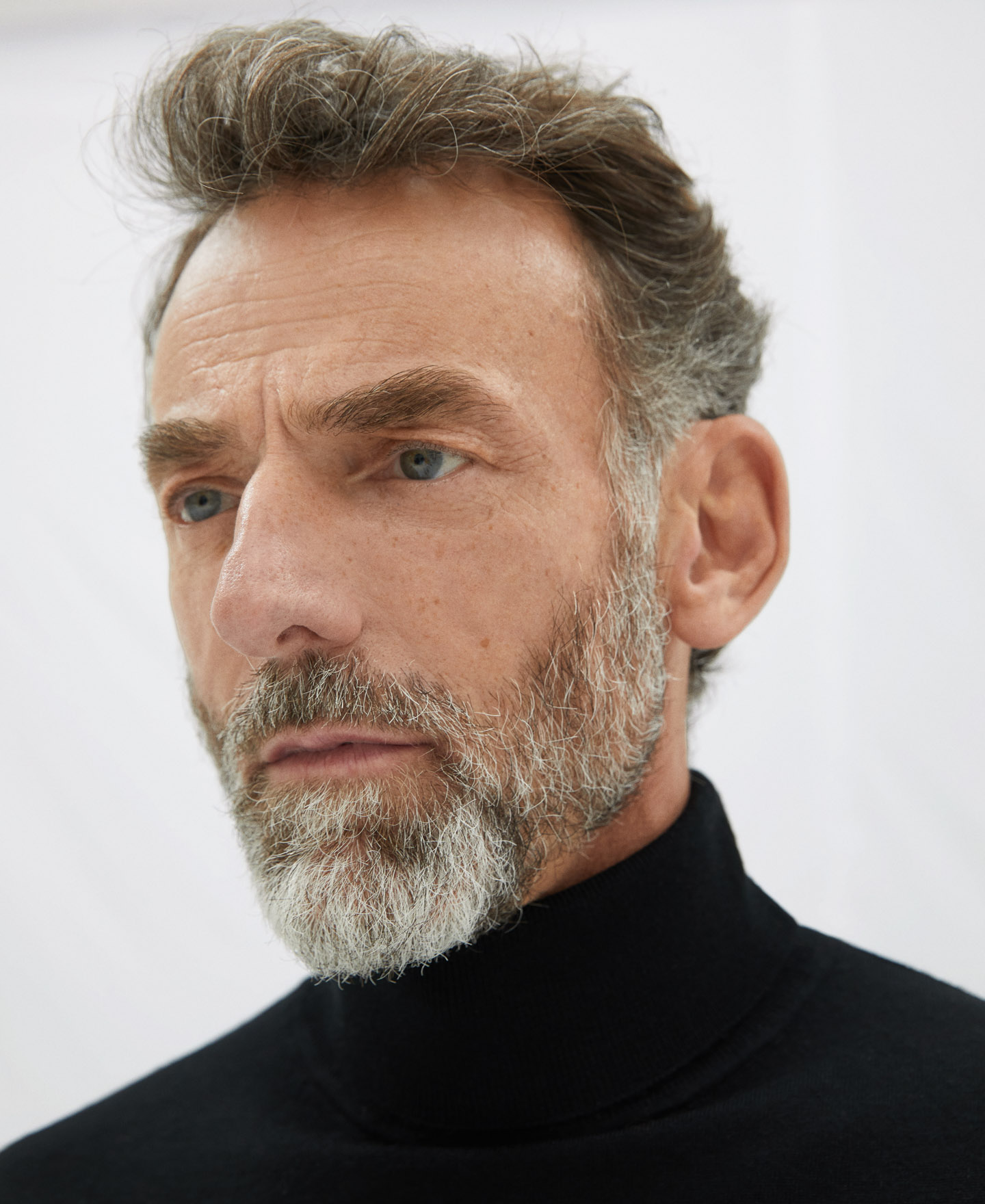 Turtleneck collar merino wool sweater image number 3