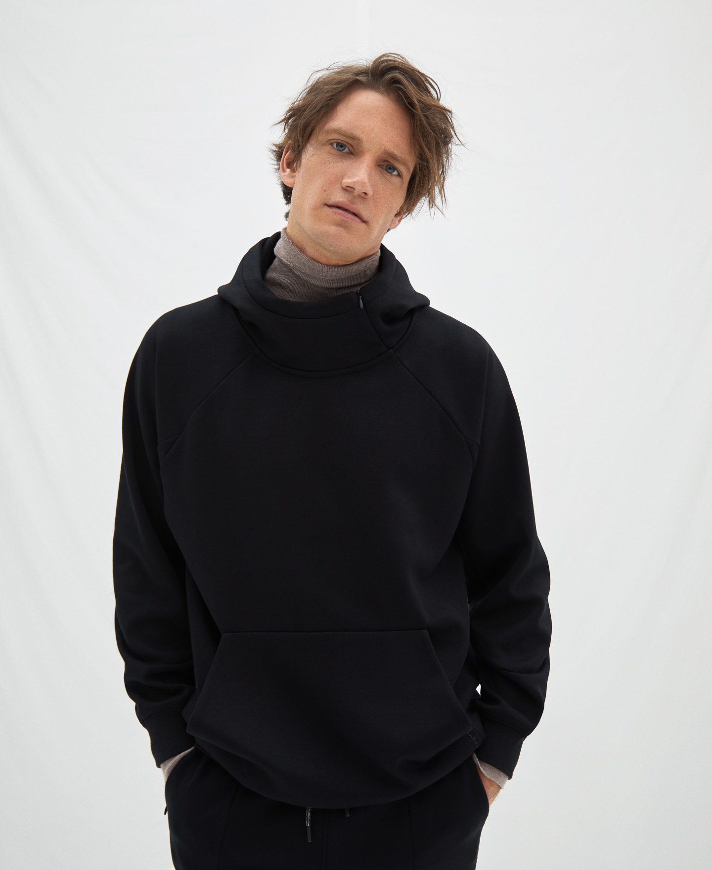 Viscose kangaroo hoodie image number 0