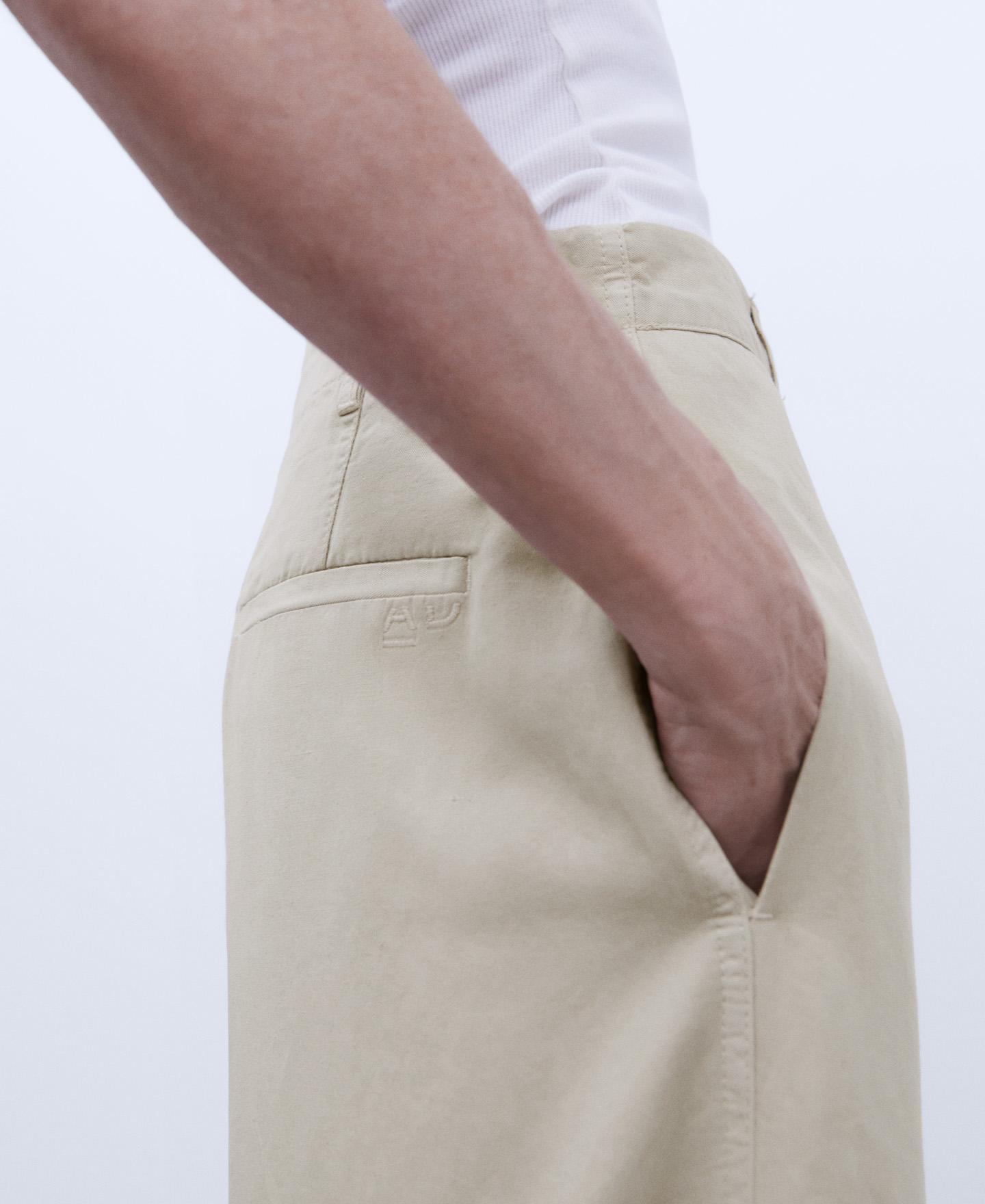 Linen and cotton wide chino trousers image number 3