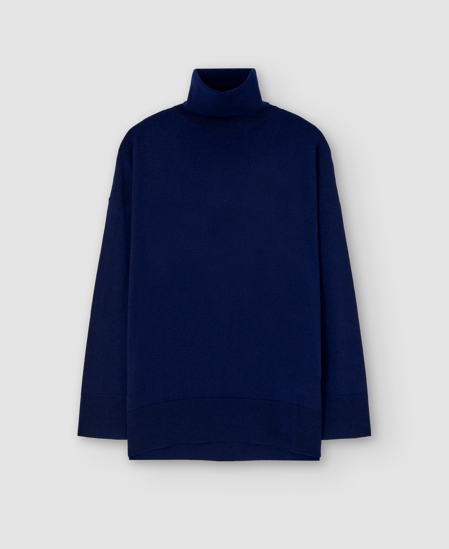 Merino wool turtleneck sweater image number 4