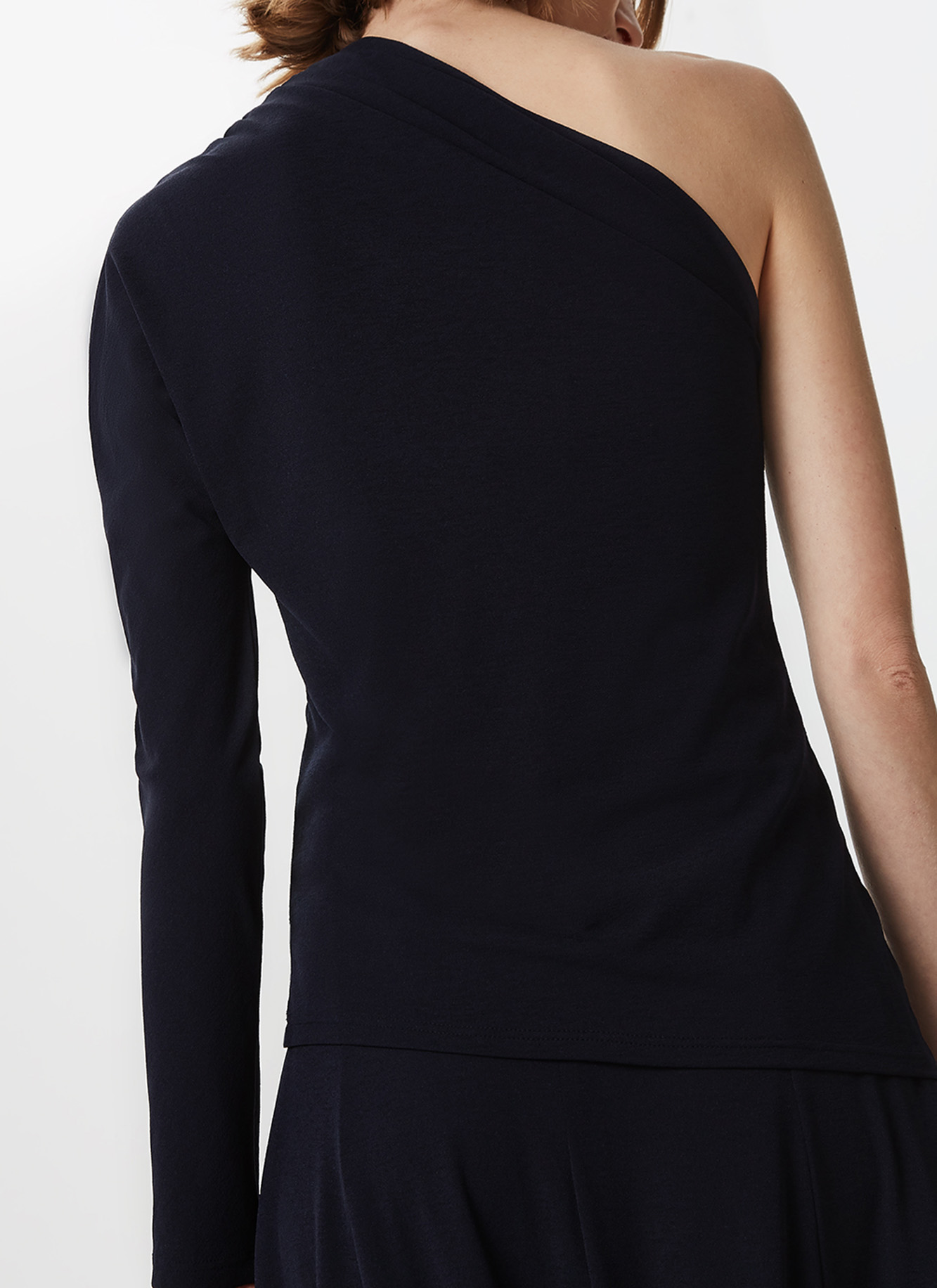Elastic top with asymmetric hemline image number 1