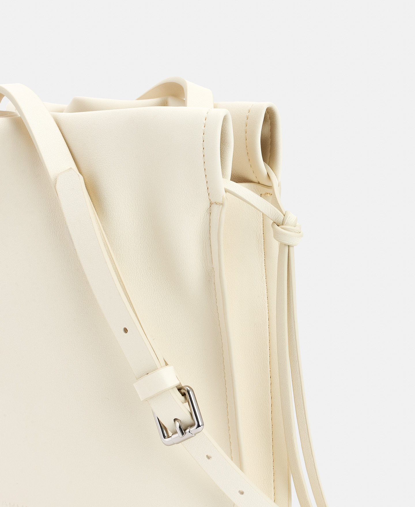 Recycled polyurethane small shoulder bag image number 3