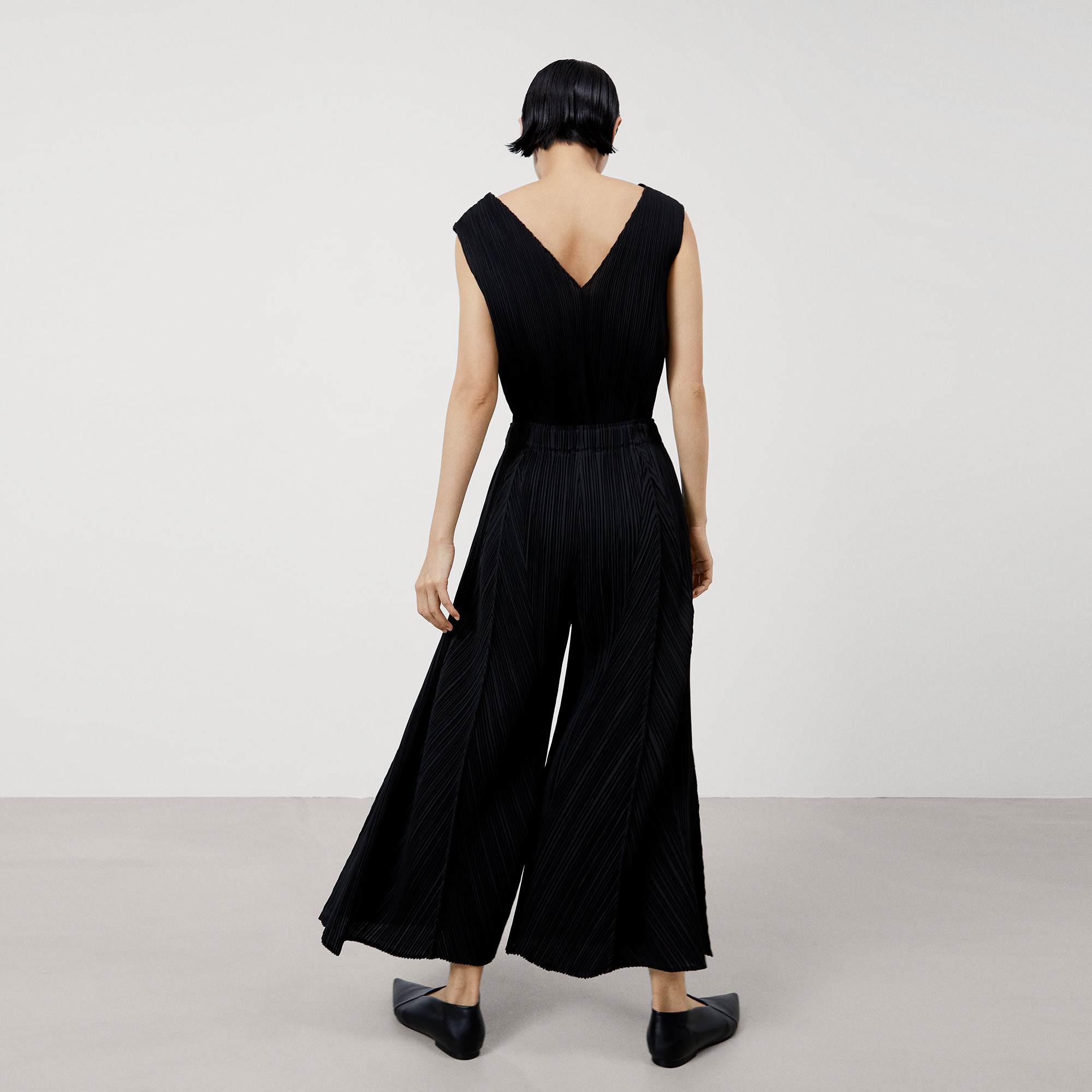 Loose crinkle trousers image number 2