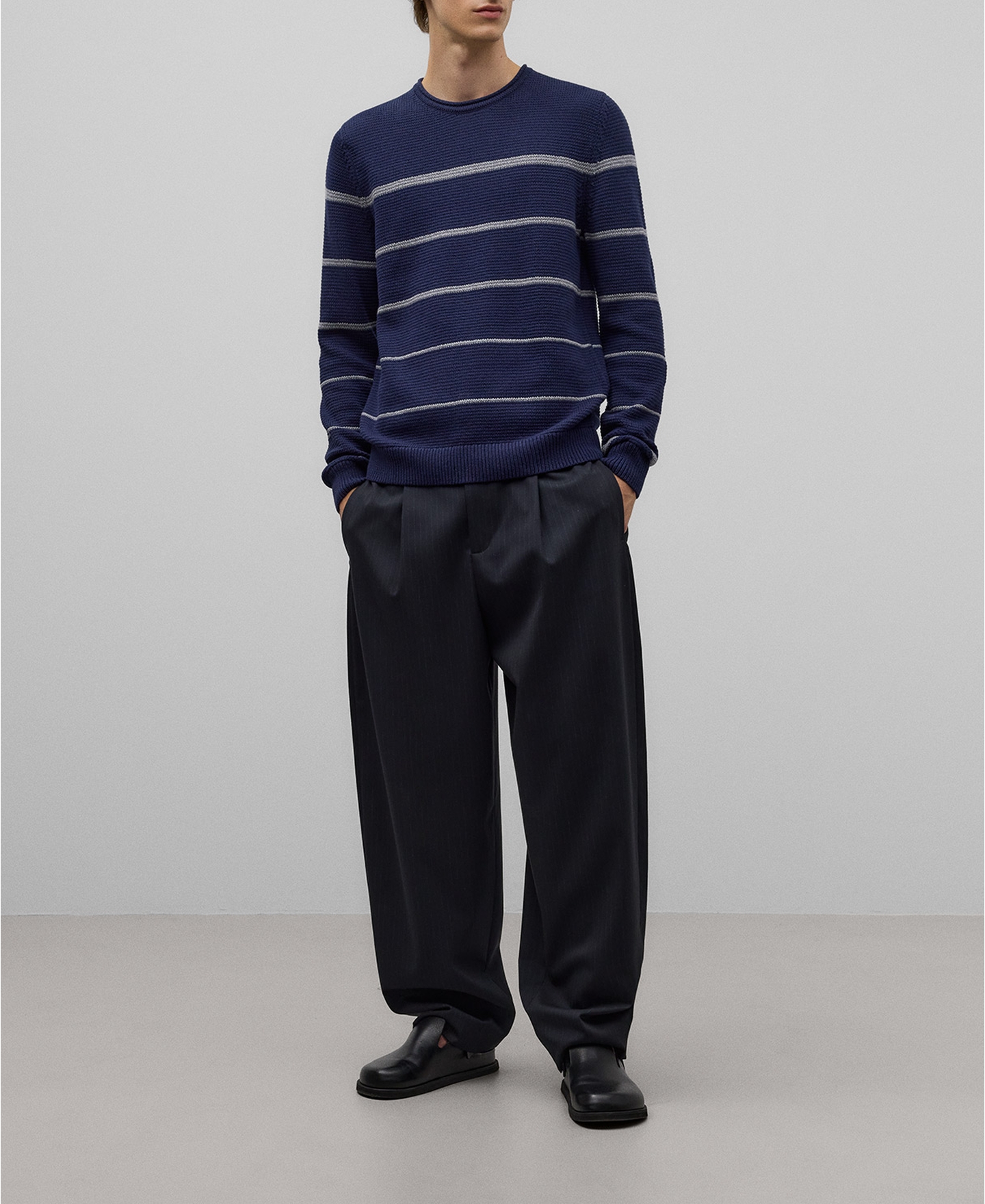 Navy blue striped sweater man image number 1