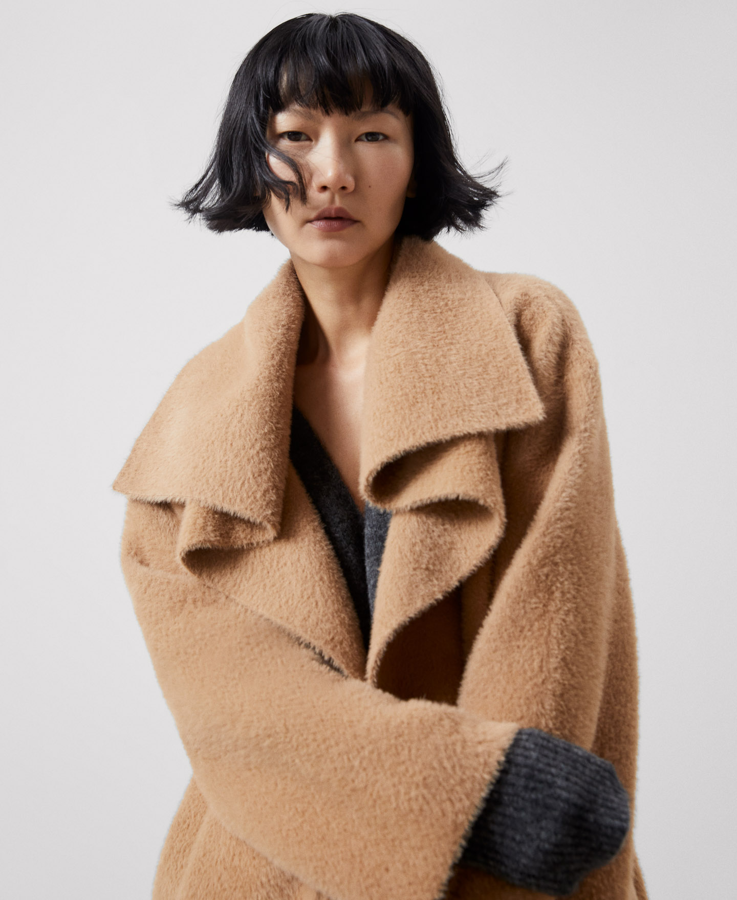 Oversize funnel collar jacket image number 4