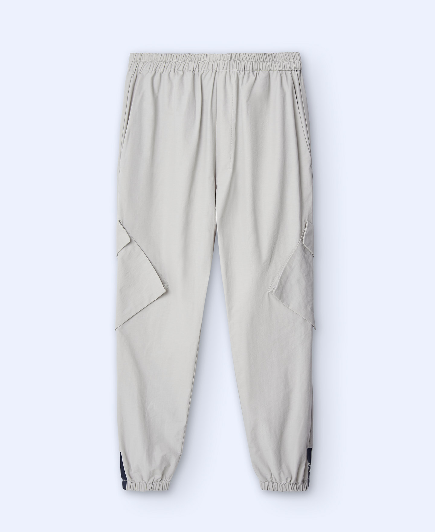 Cotton and nylon cargo trousers image number 4