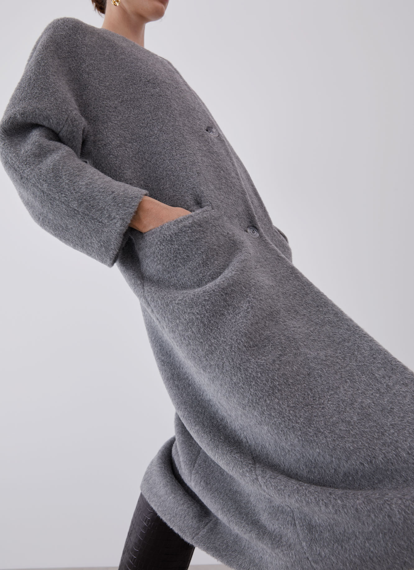Abrigo largo en alpaca y merino image number 4