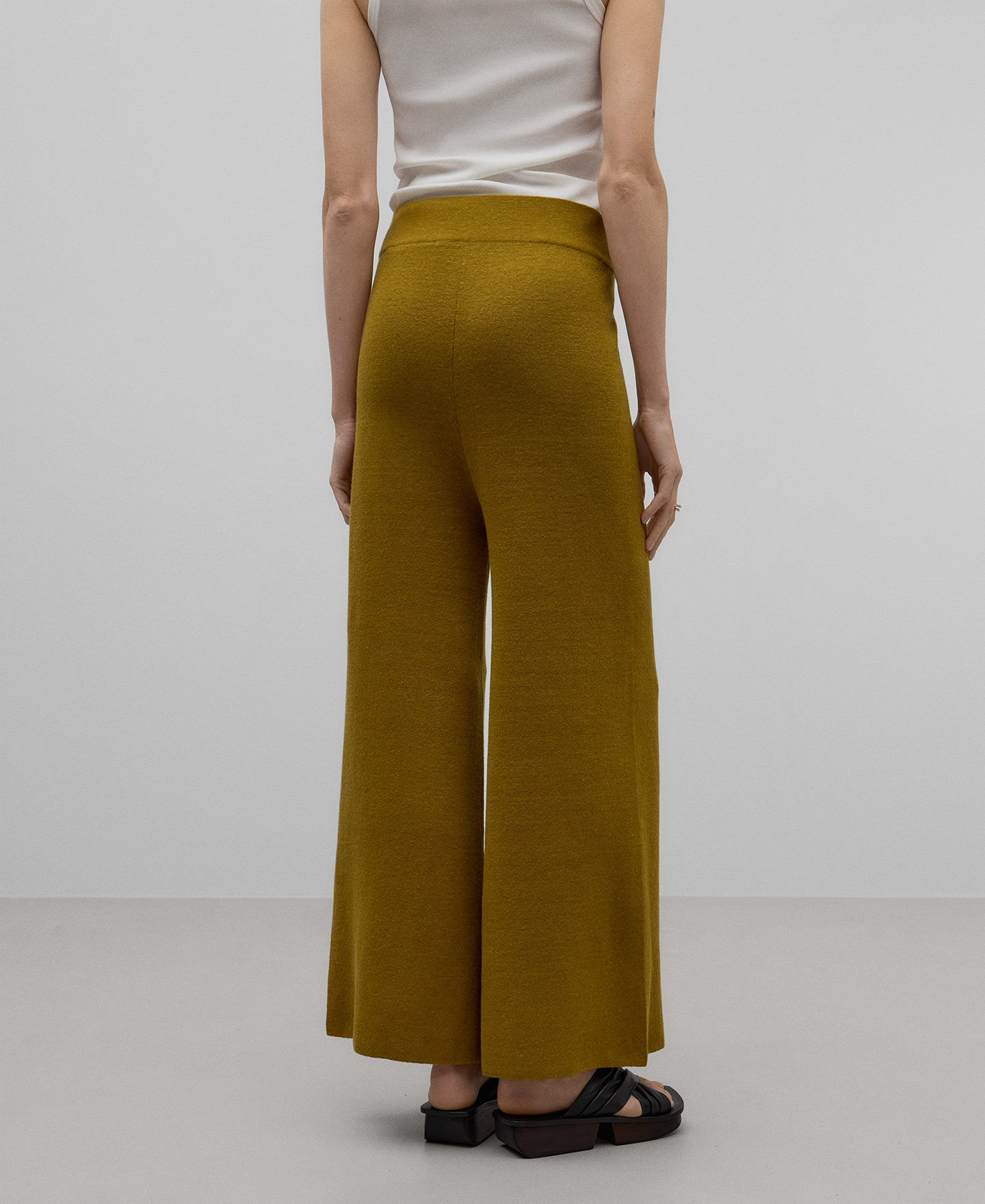 Knit linen trousers woman image number 2