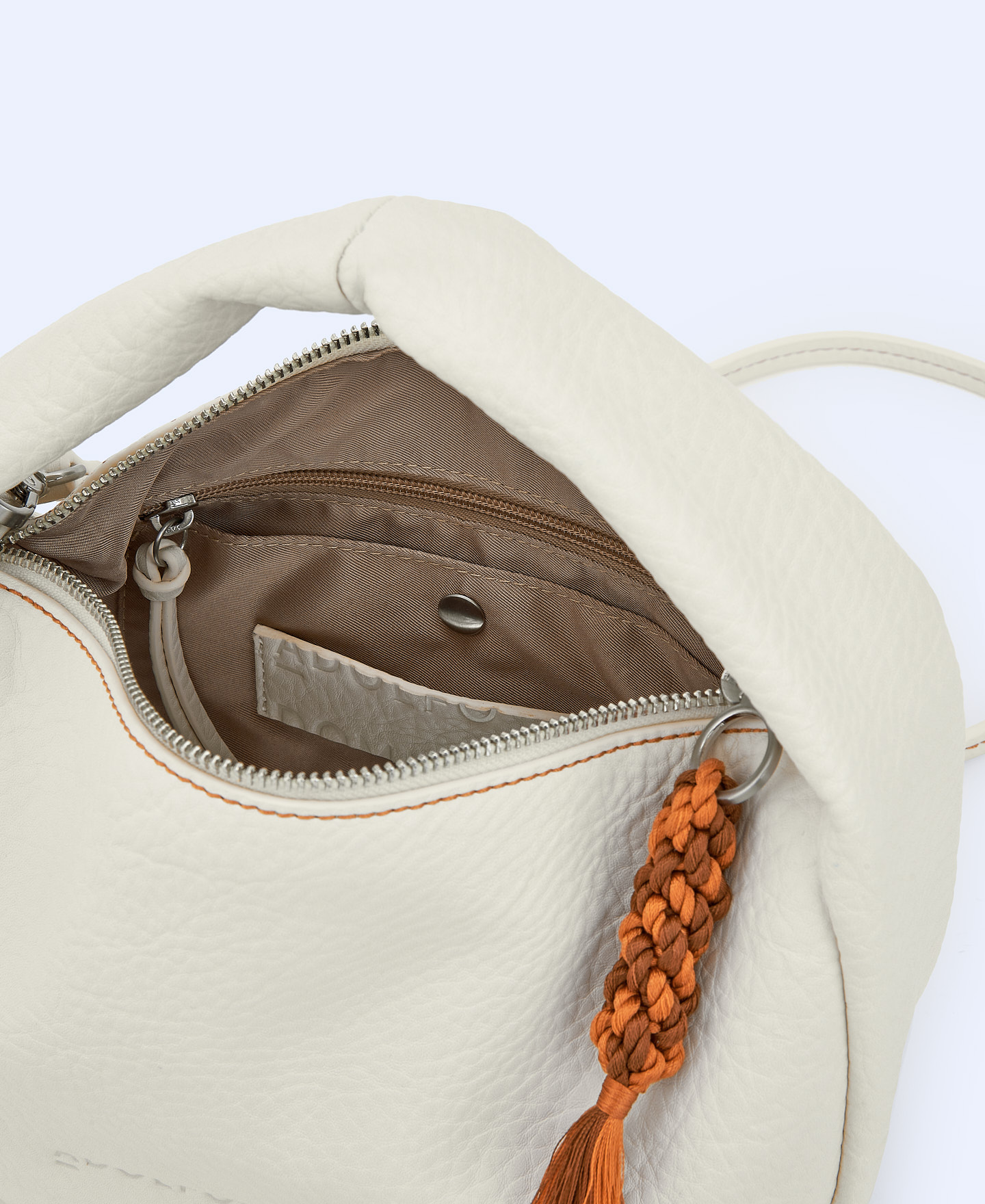 Sac à bandoulière moyen en polyester recyclé image number 2