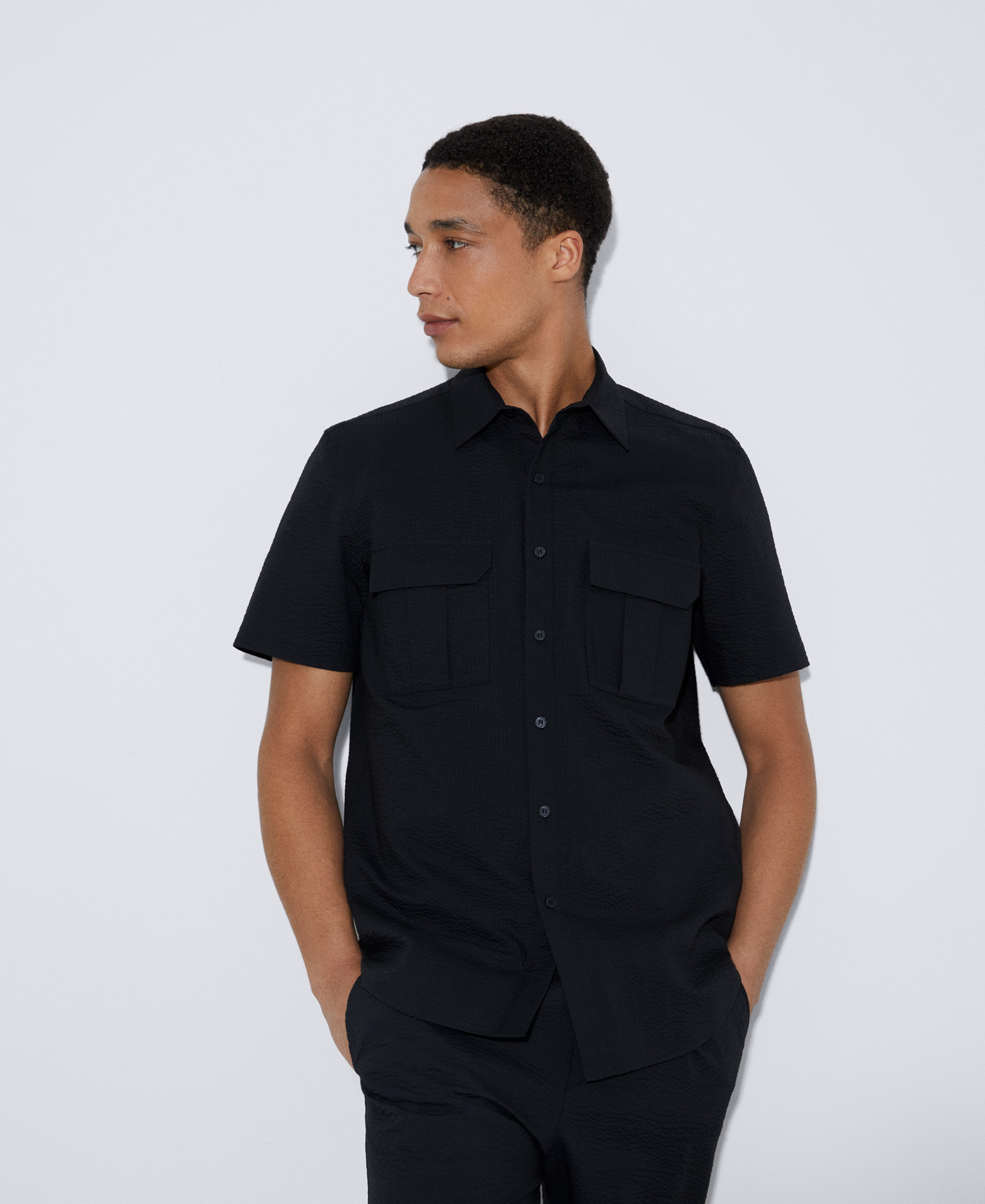 Cotton seersucker short sleeve shirt image number 0