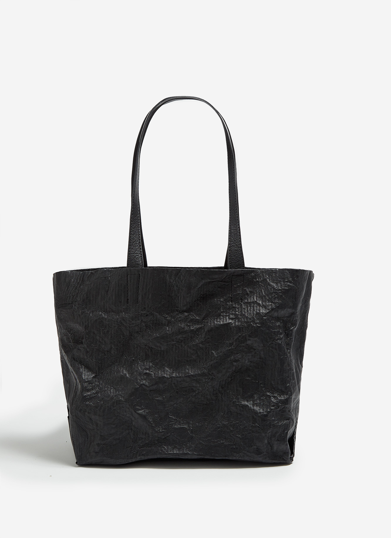 Shopper arrugado con neceser extraíble image number 3