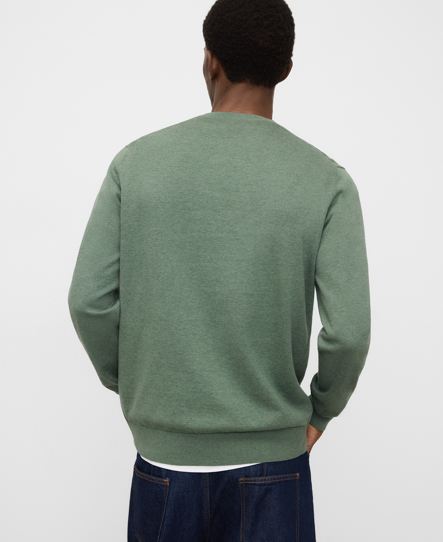 Organic cotton V-neck sweater image number 2