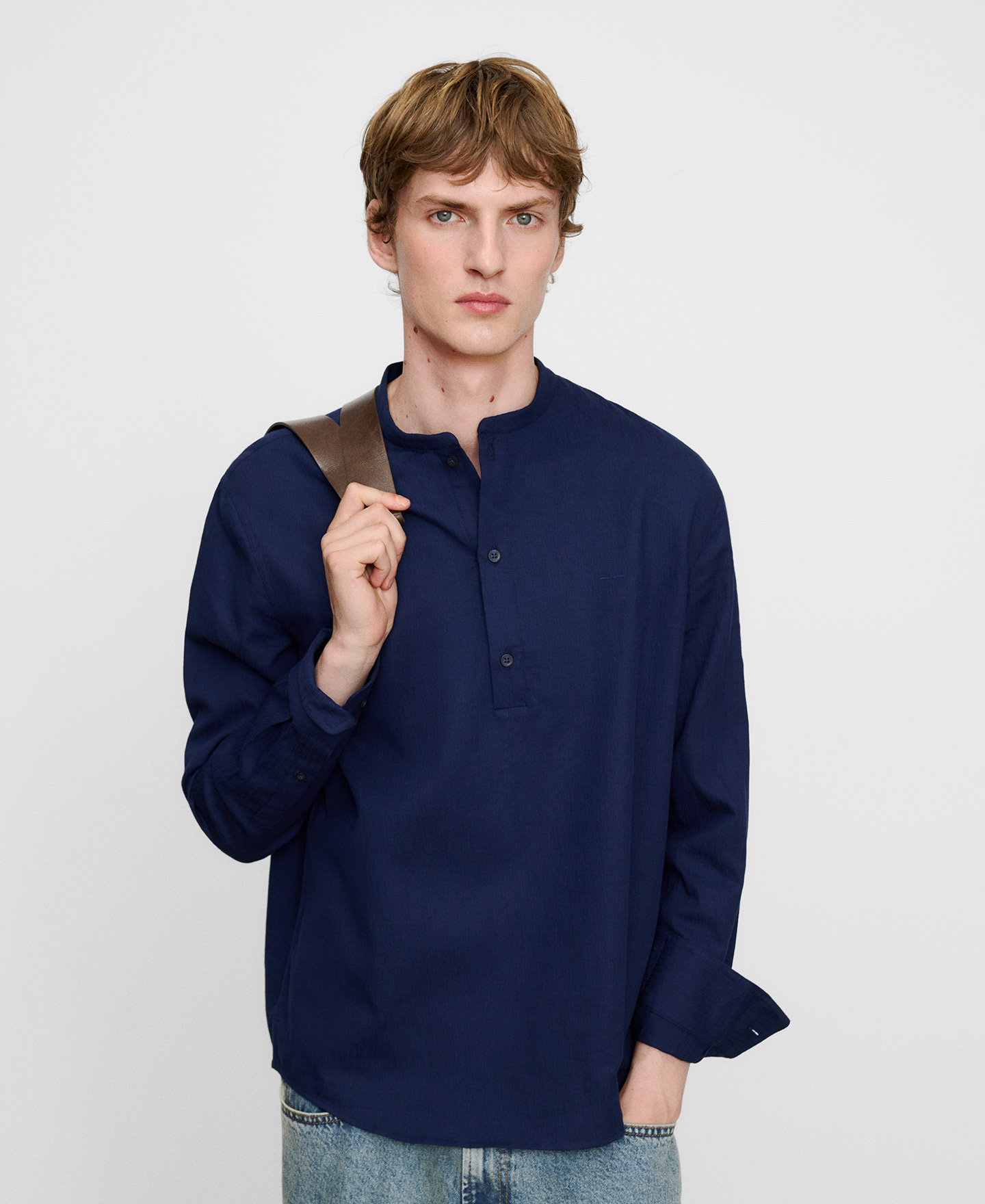 Camisa panadera cuello Mao en algod&oacute;n image number 0