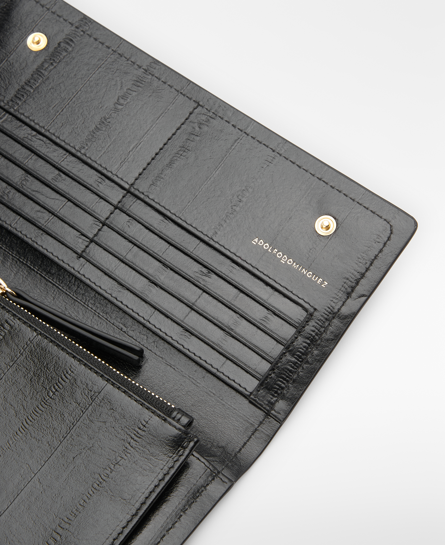 Ori&oacute;n eel-embossed long wallet image number 1