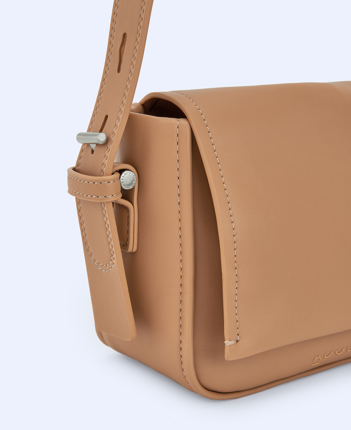 Smooth texture small shoulder bag image number 3