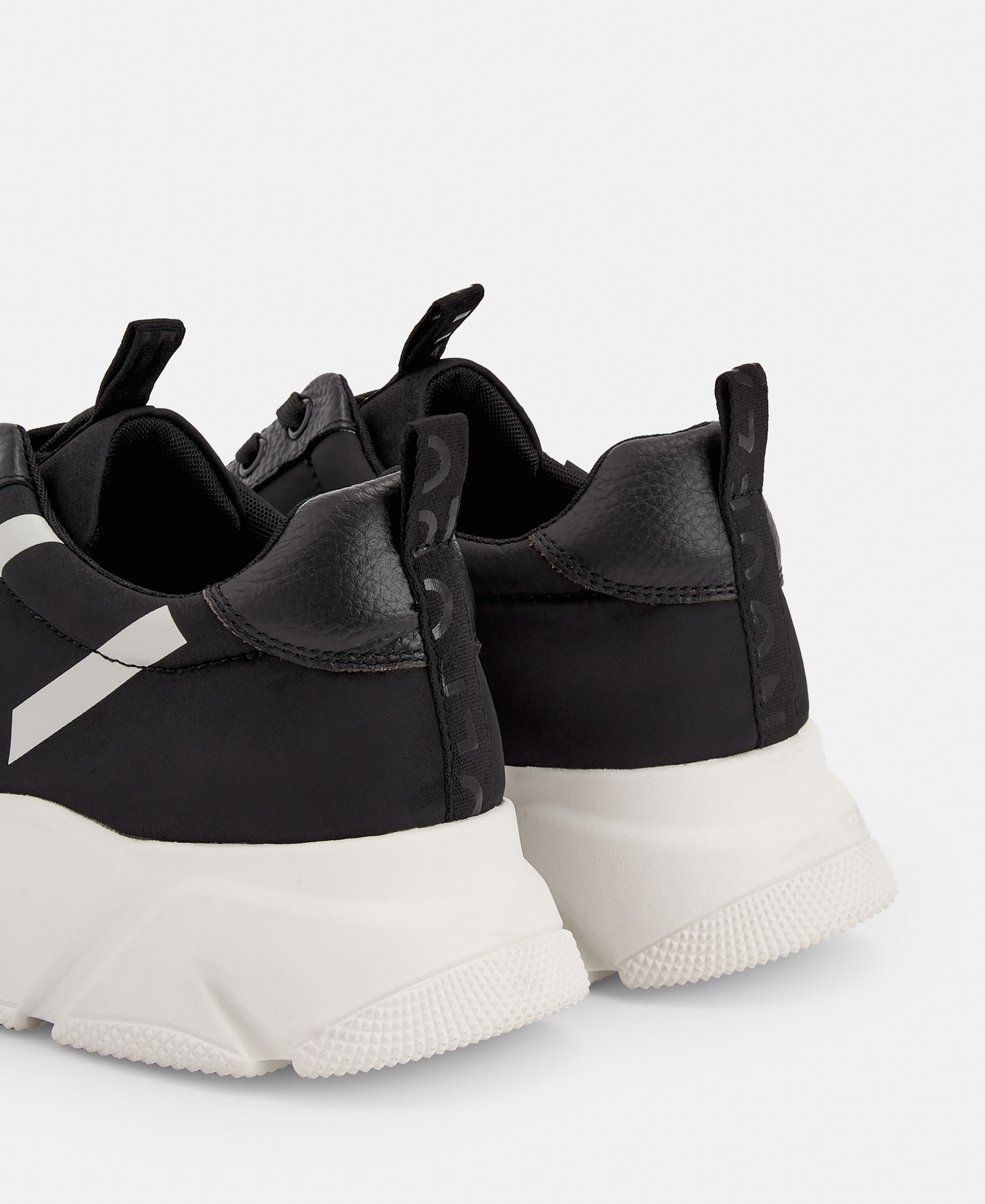 Sneaker in fabric and leather image number 2