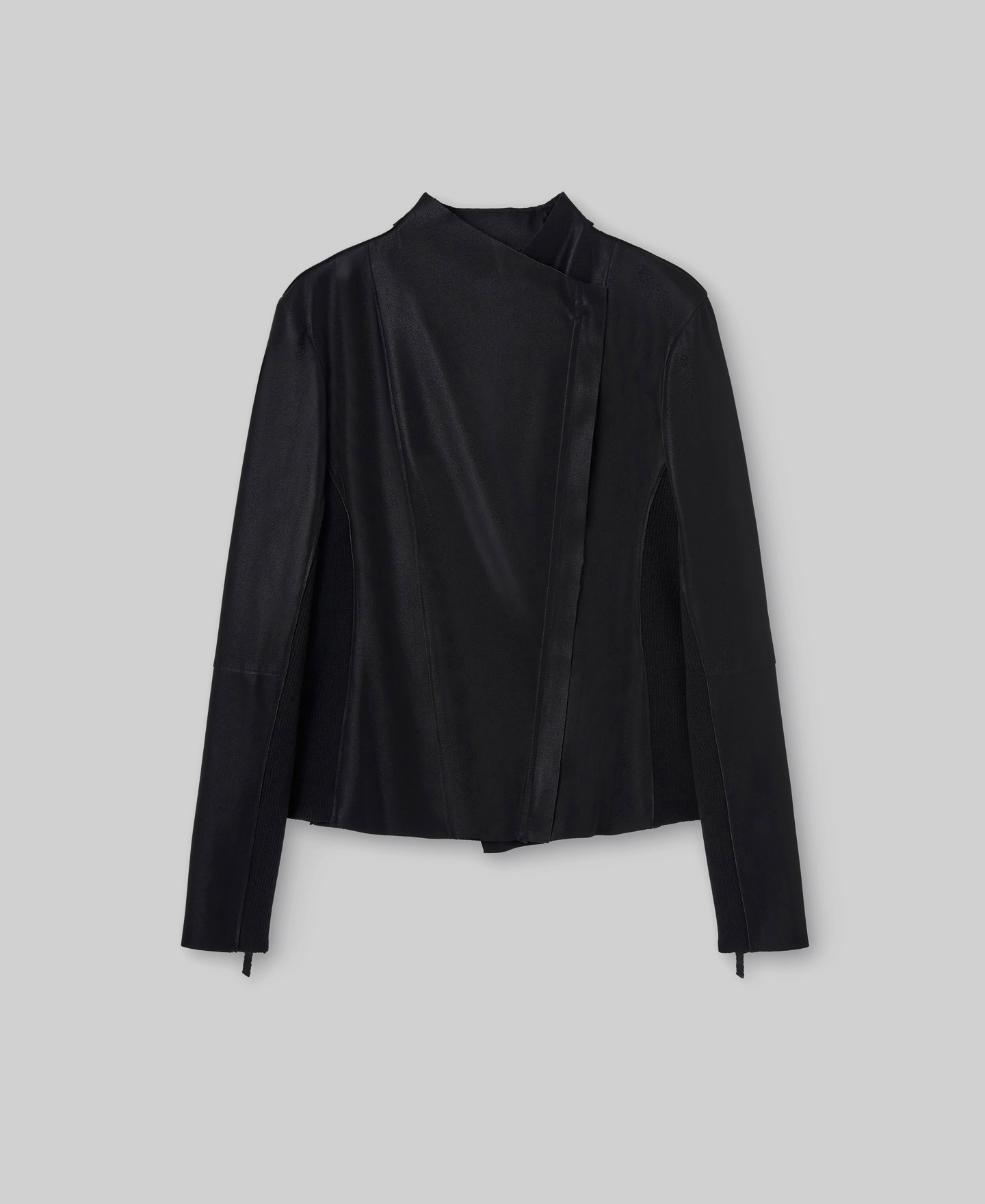 Chaqueta biker textura piel image number 4