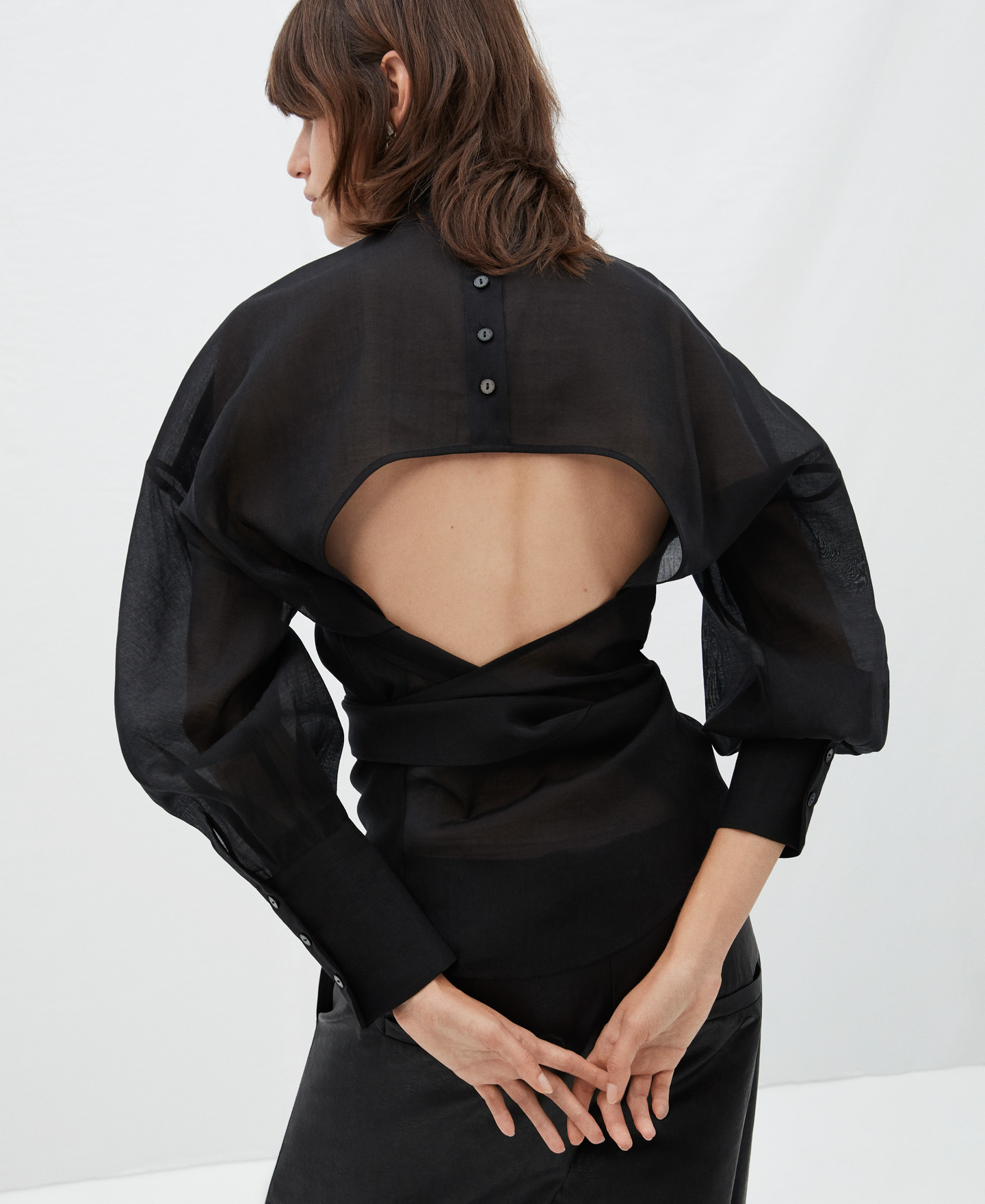 Camisa con lazo en lyocell image number 2