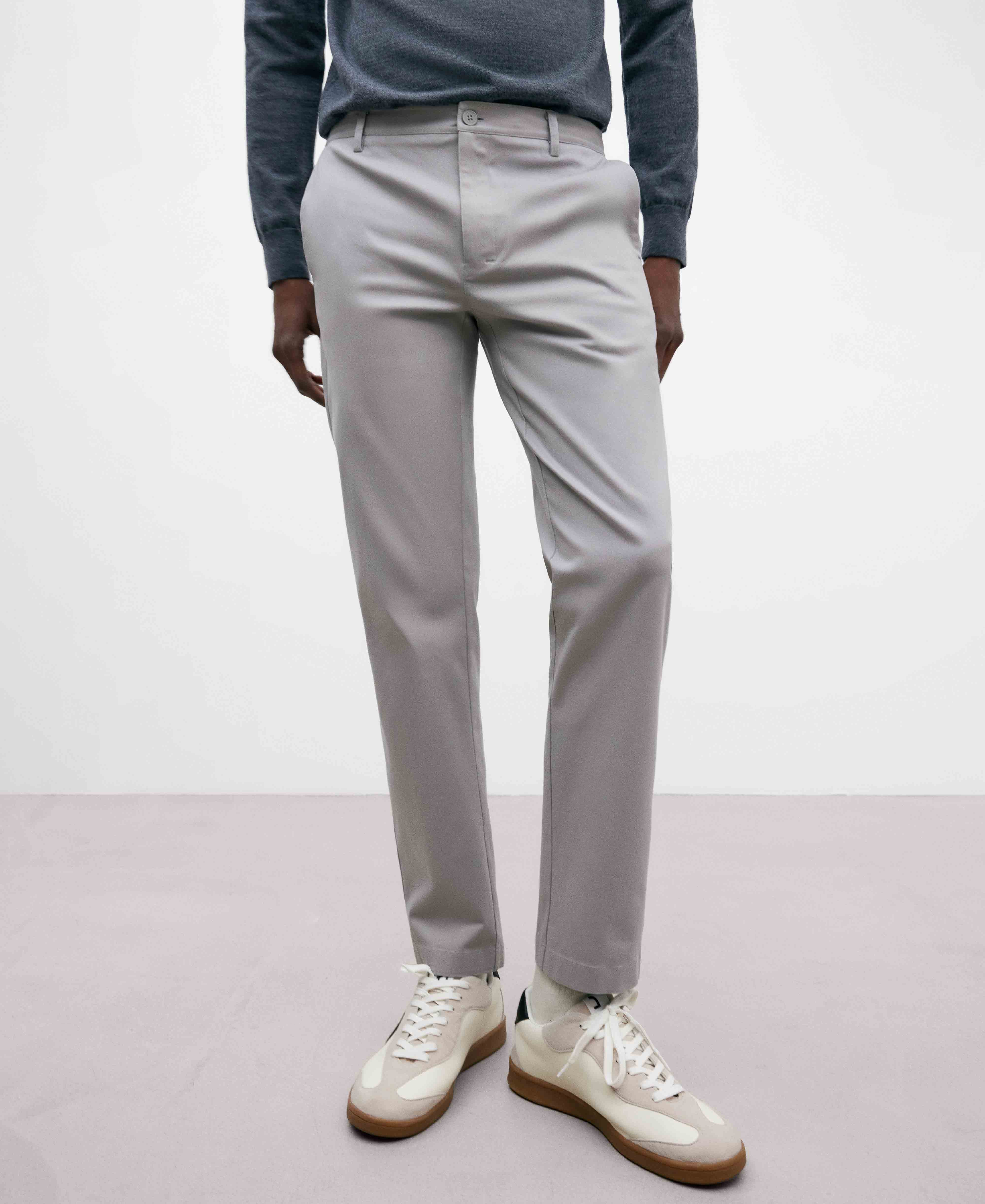 Calças chino slim fit para homem image number 0
