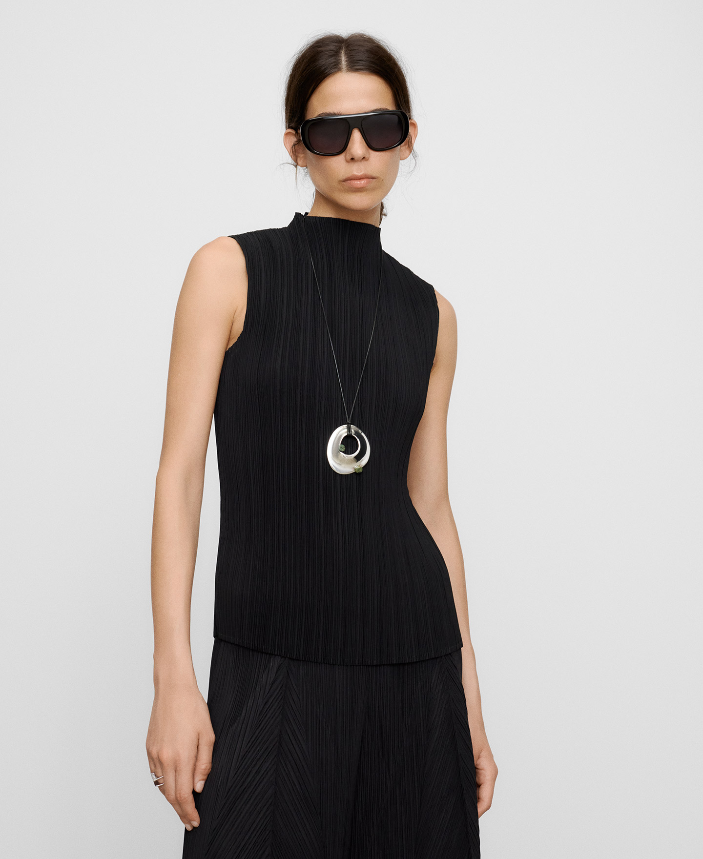 Perkins collar crinkle top image number 0