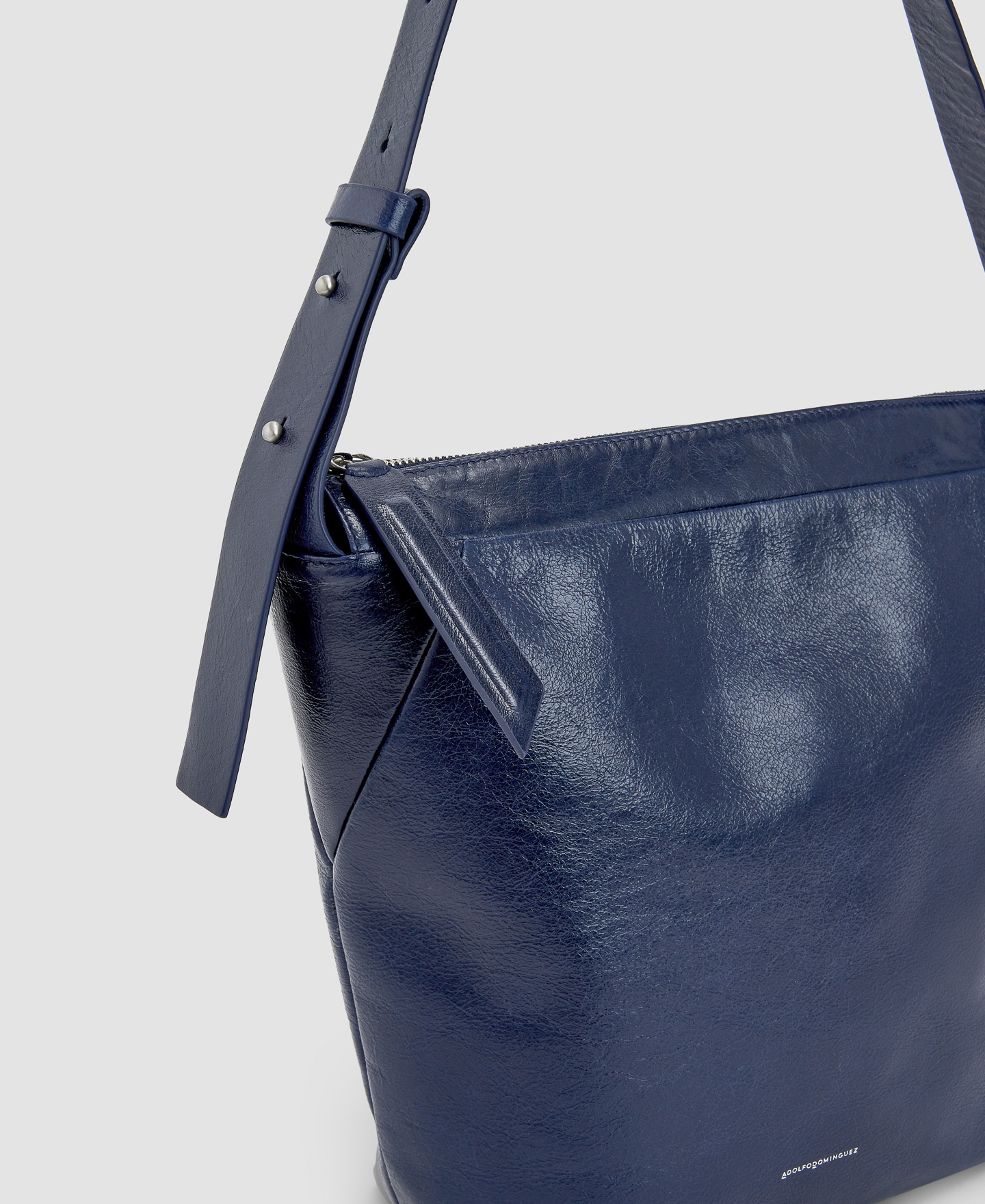 Responsible leather hobo image number 3
