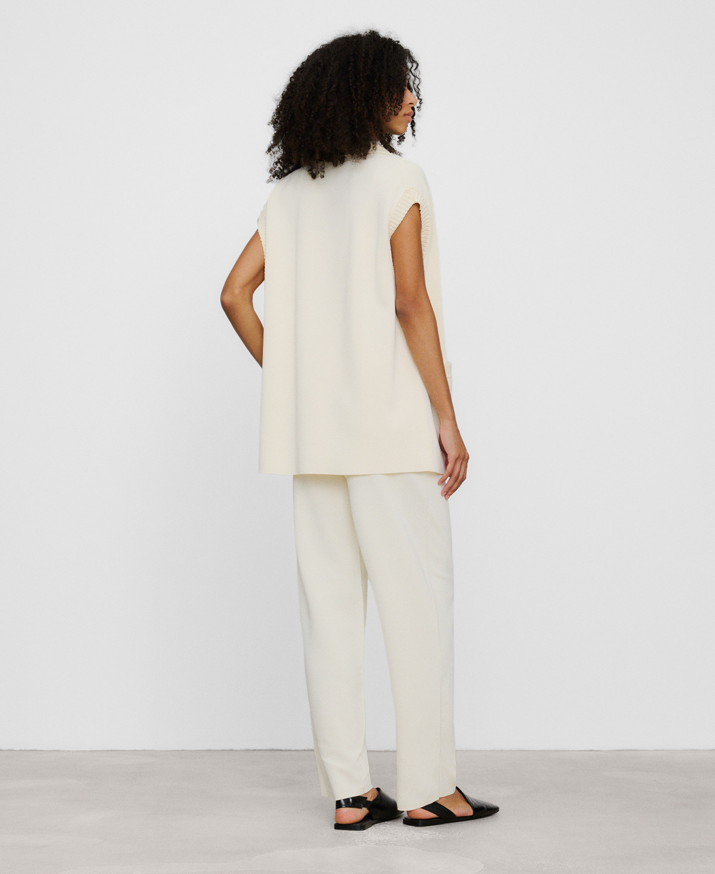 Knit straight trousers image number 2