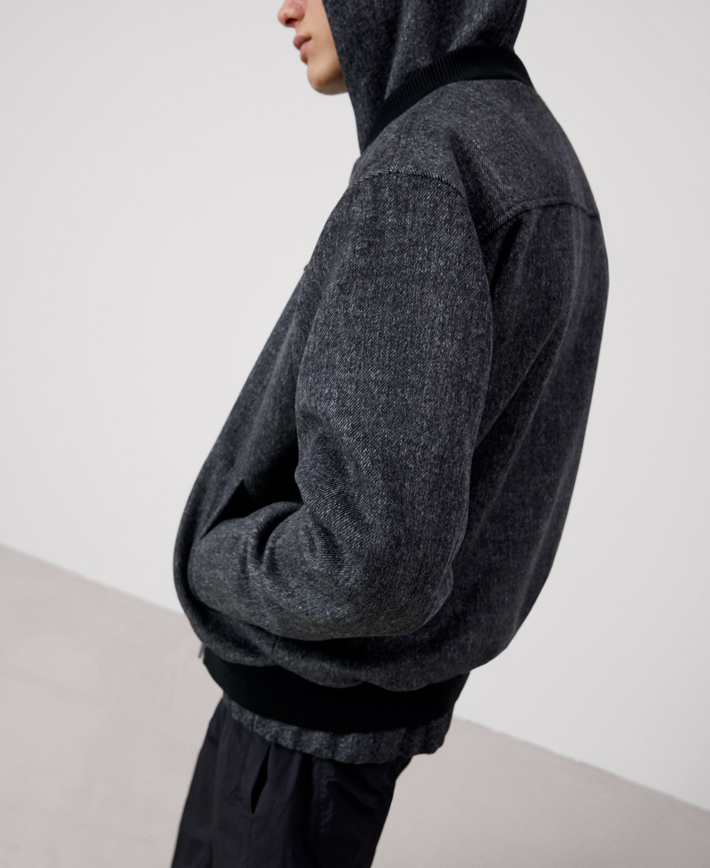 Merino wool bomber jacket image number 4