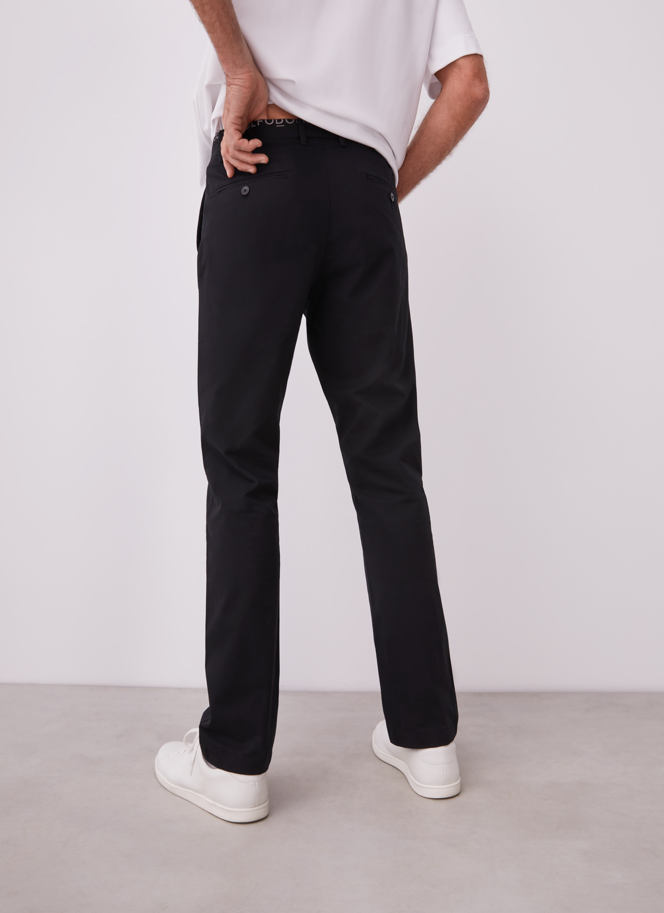 Elastic cotton trousers image number 3