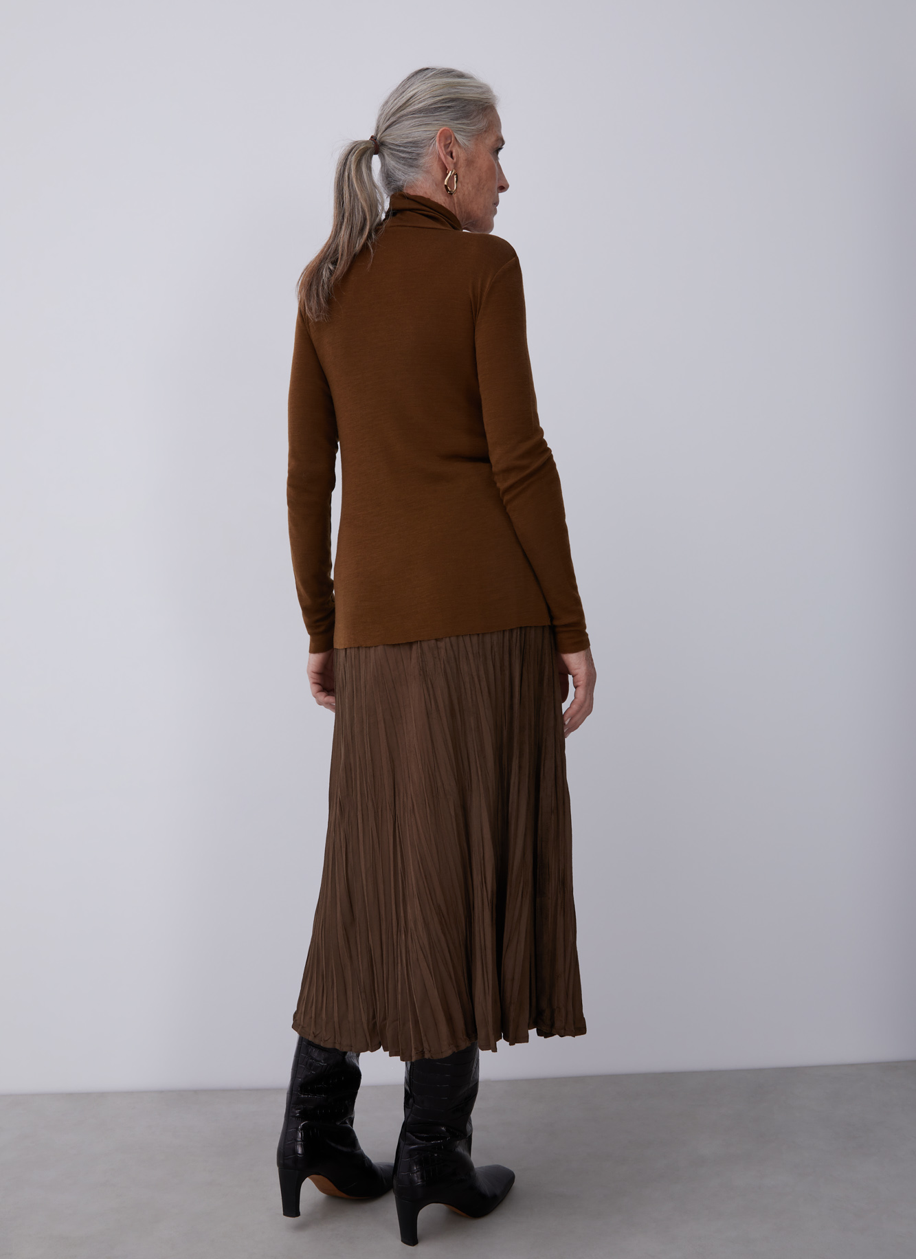 Jersey de lana merino y cuello alto image number 1