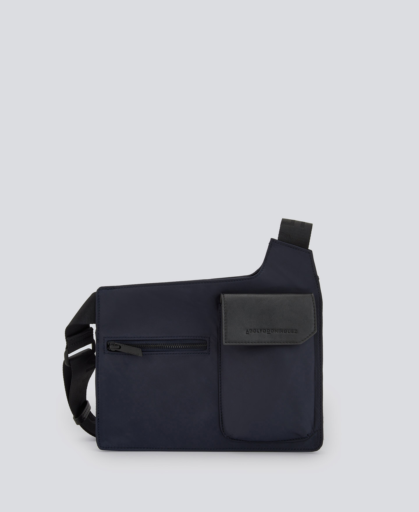 Navy blue recycled crossbody man AD USA