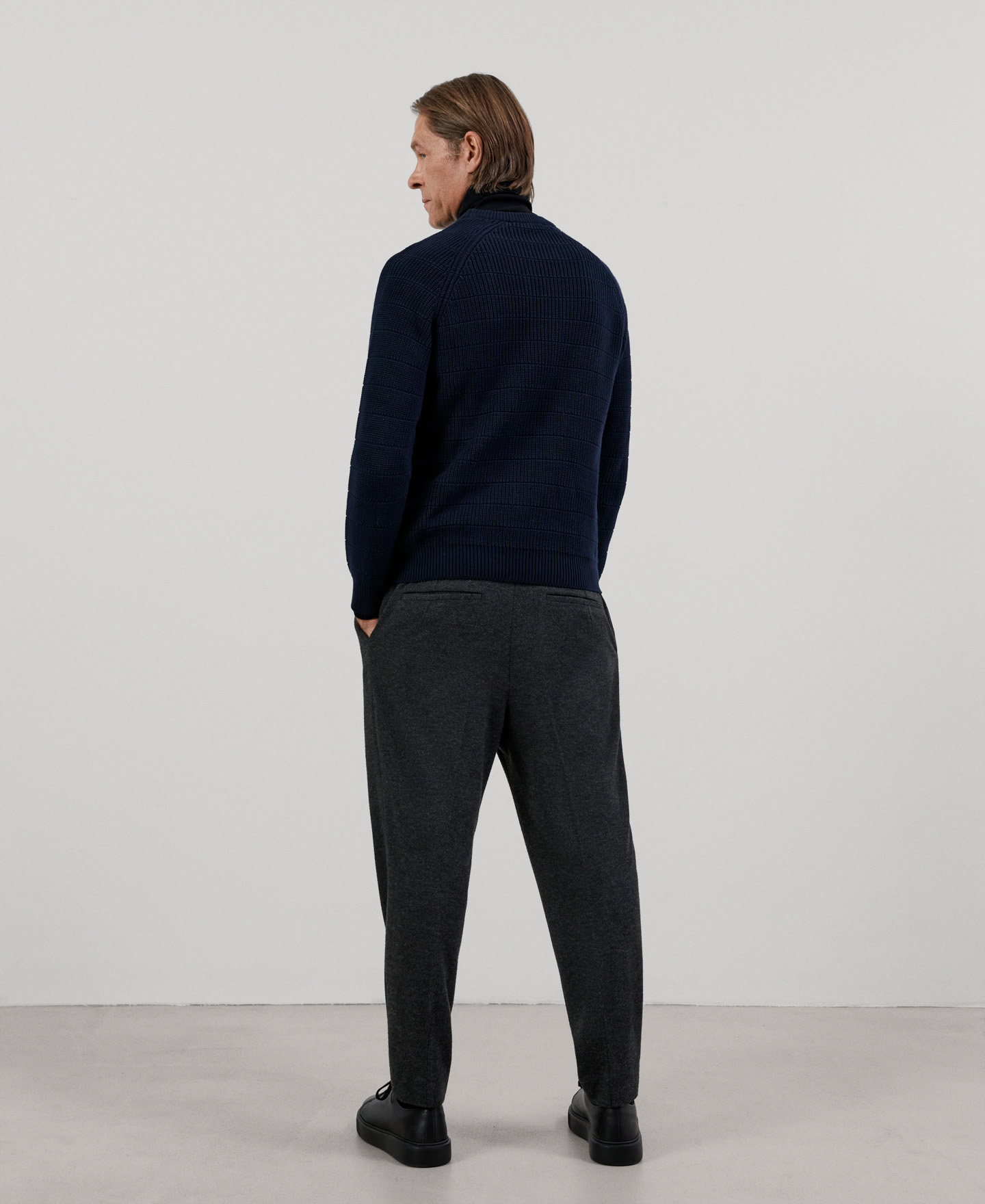 Crew neck organic cotton sweater image number 2