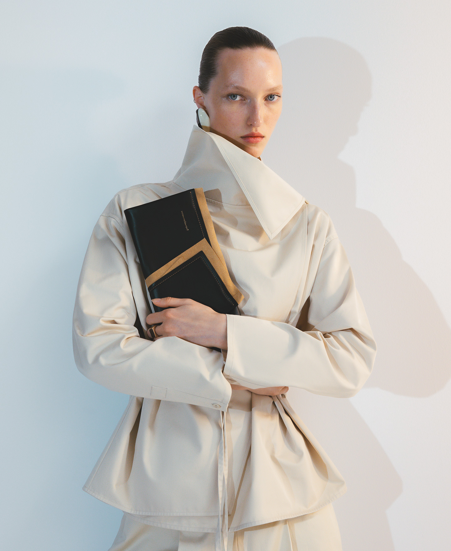 Maxi cartera Renacer Lab (02) mujer image number 4