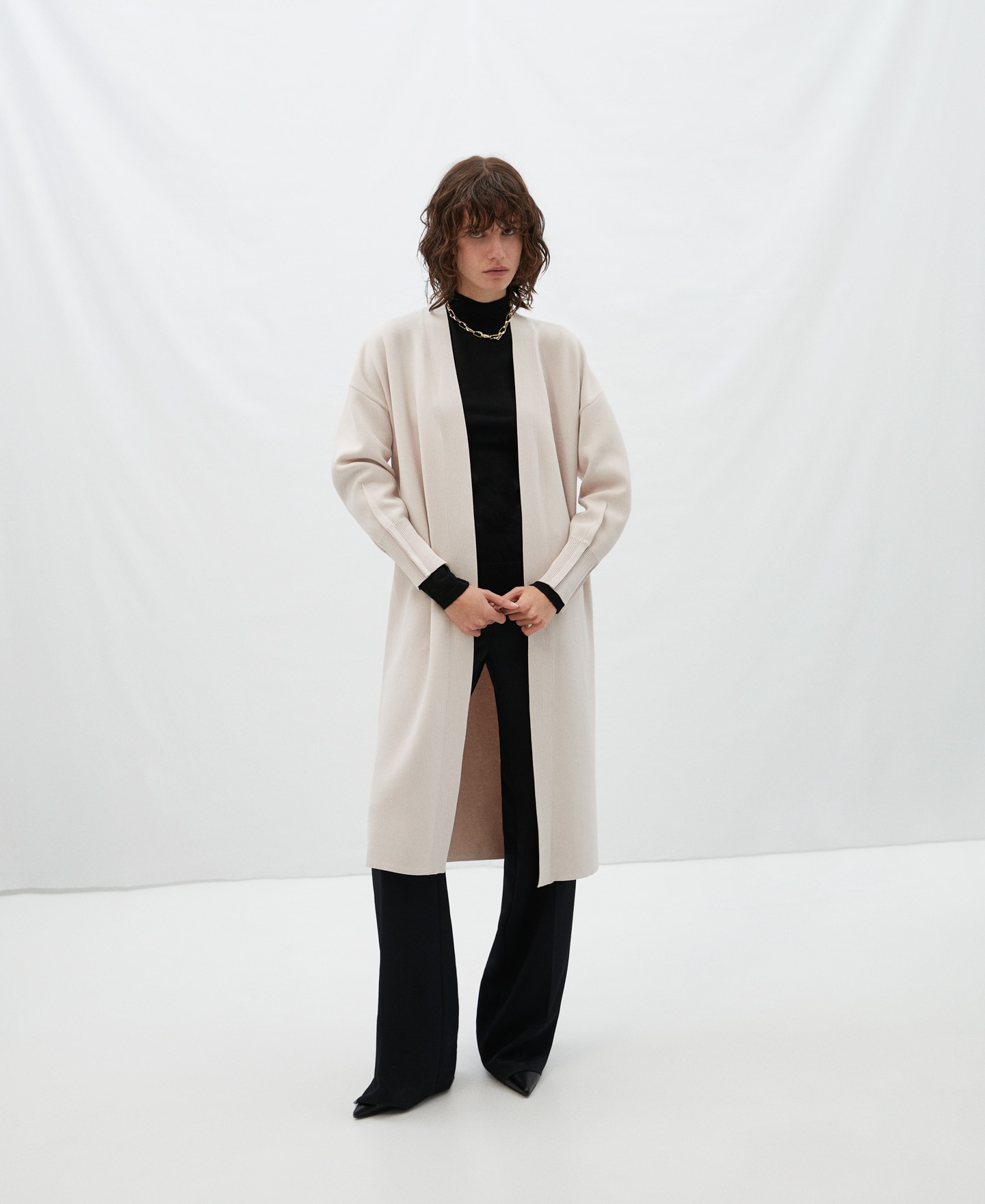 Cerrojillo knitted jacket image number 1
