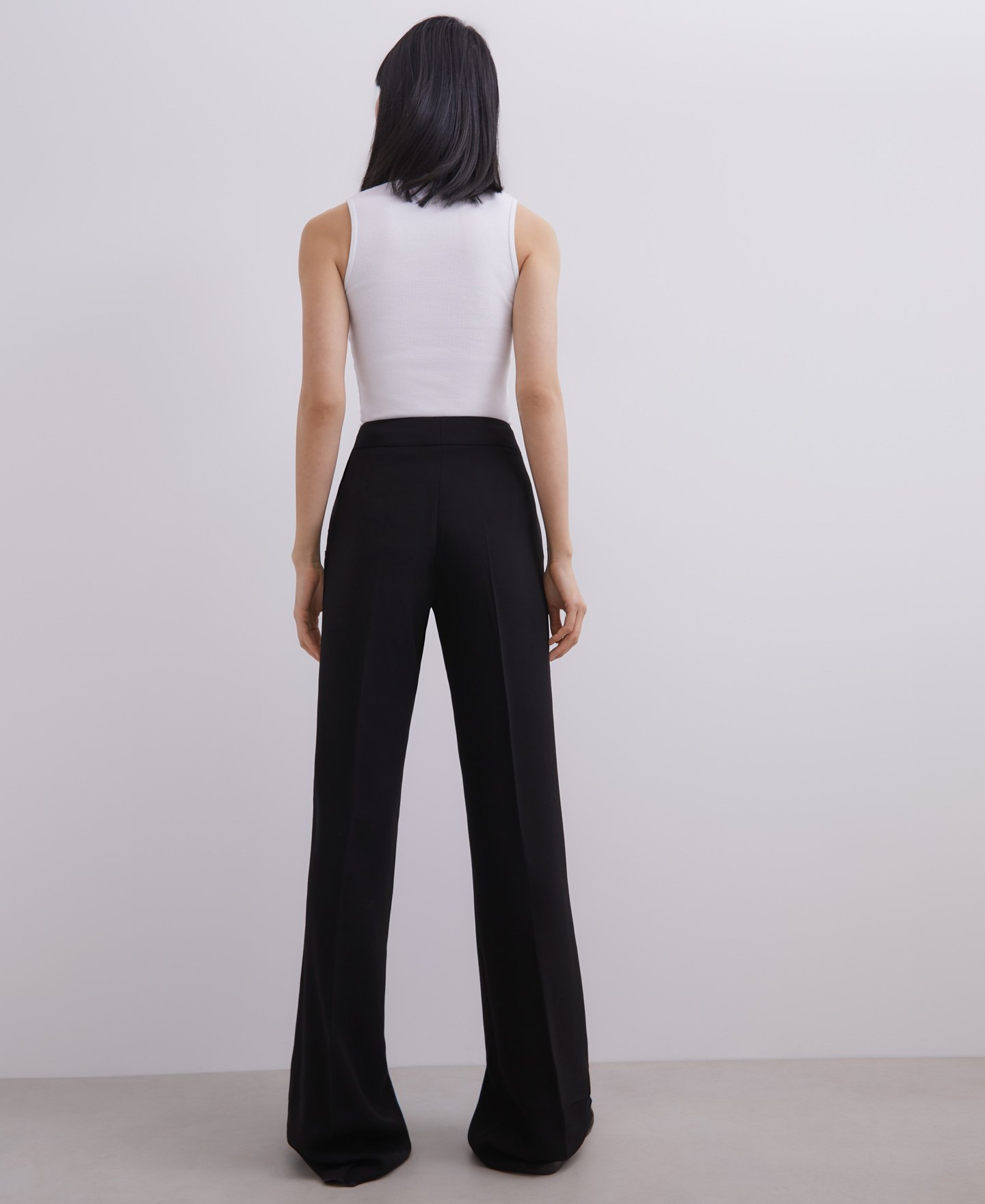 High-waisted straight trousers image number 1