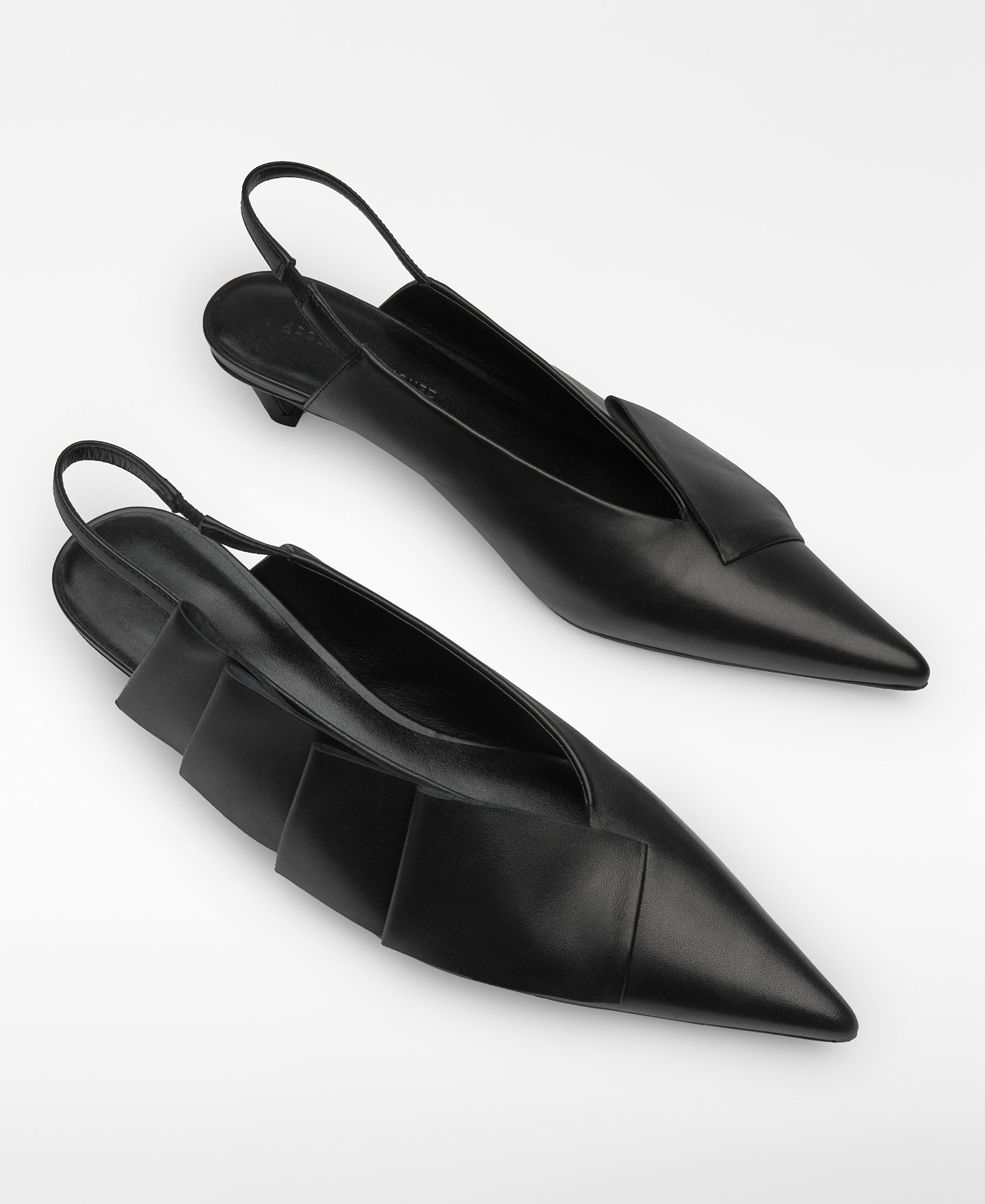 Leather heeled slingback shoe woman image number 1