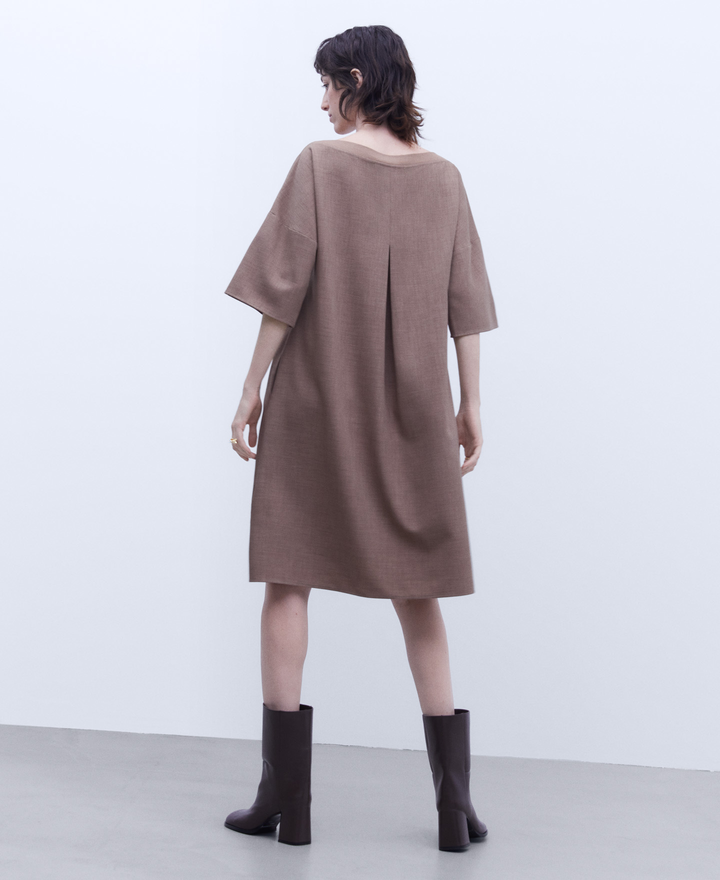 A-line short dress image number 2