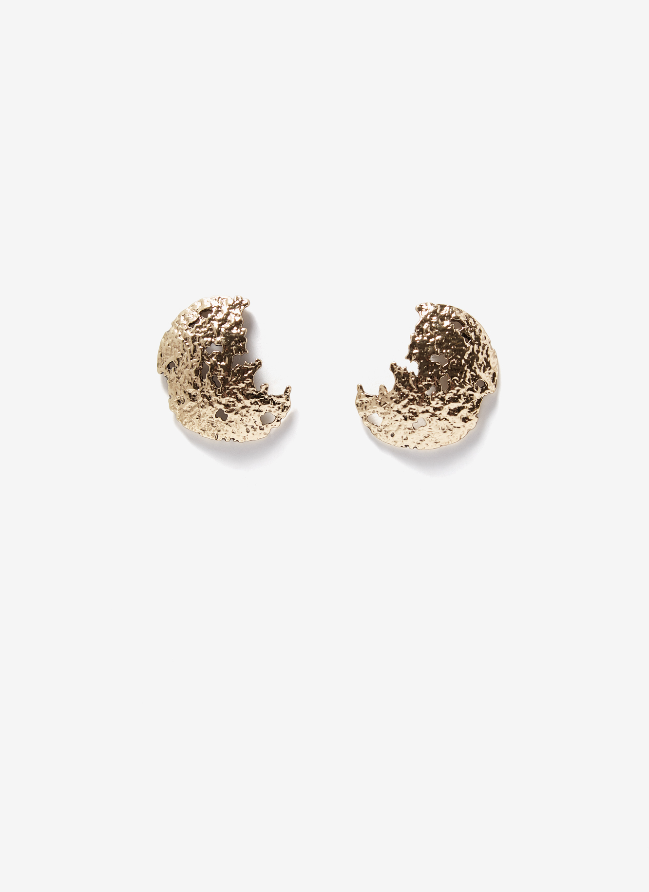 Pendientes cortos con forma orgánica image number 0