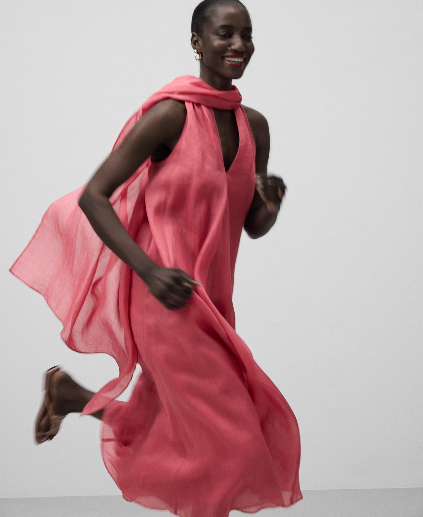 Ramie scarf collar dress woman image number 4