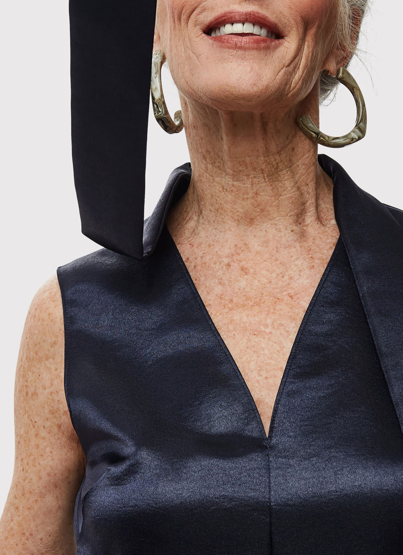 Glossy top with matching scarf image number 1