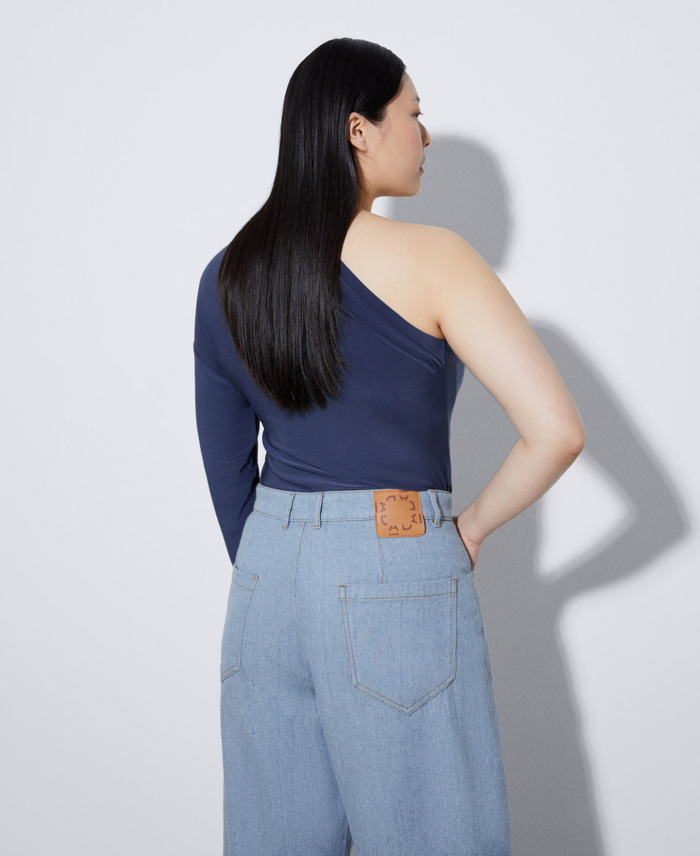 Asymmetric neckline t-shirt image number 2