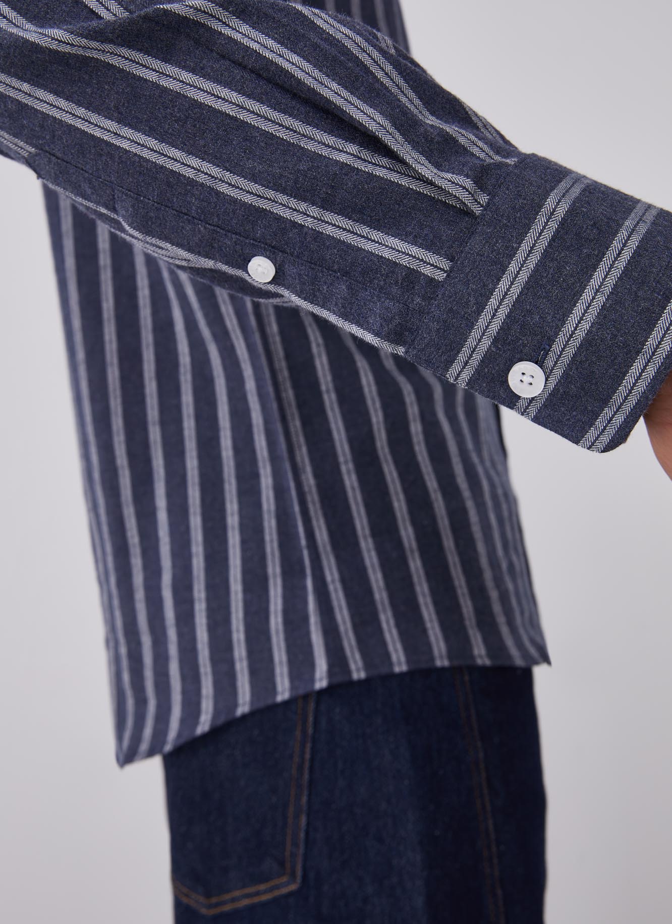 Double striped cotton shirt image number 3