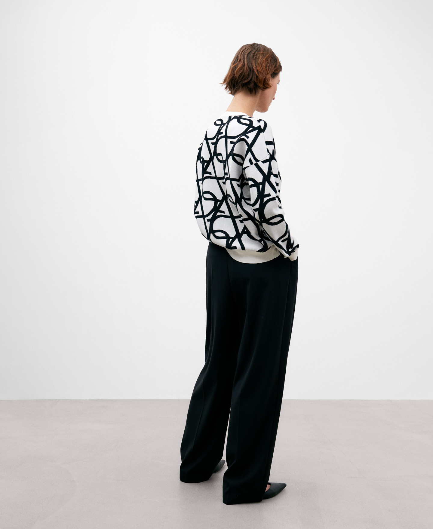 Black/cream jacquard sweatshirt women image number 2