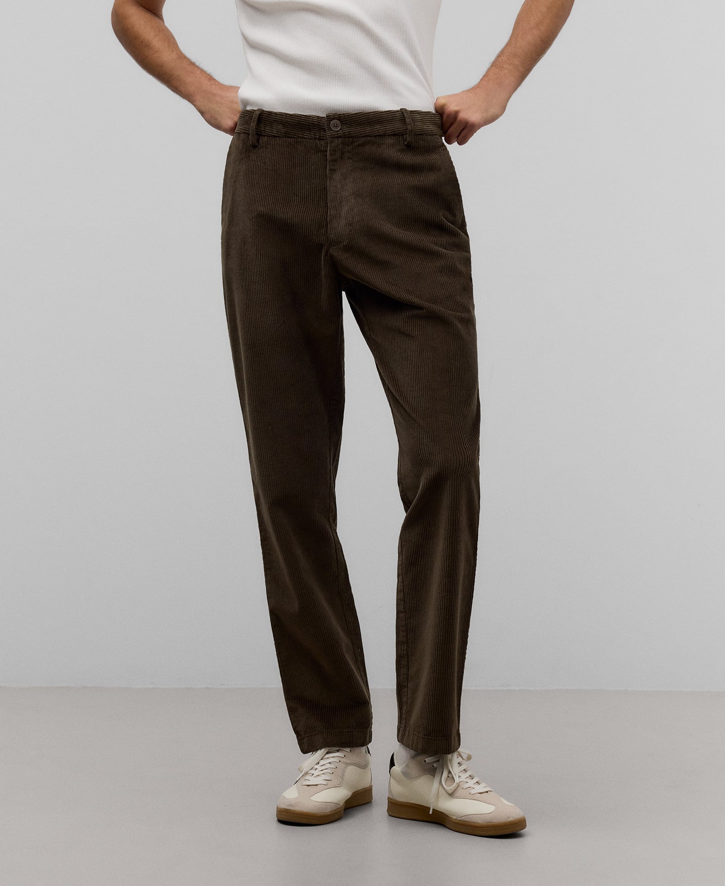 Pantal&oacute;n pana marr&oacute;n hombre image number 0